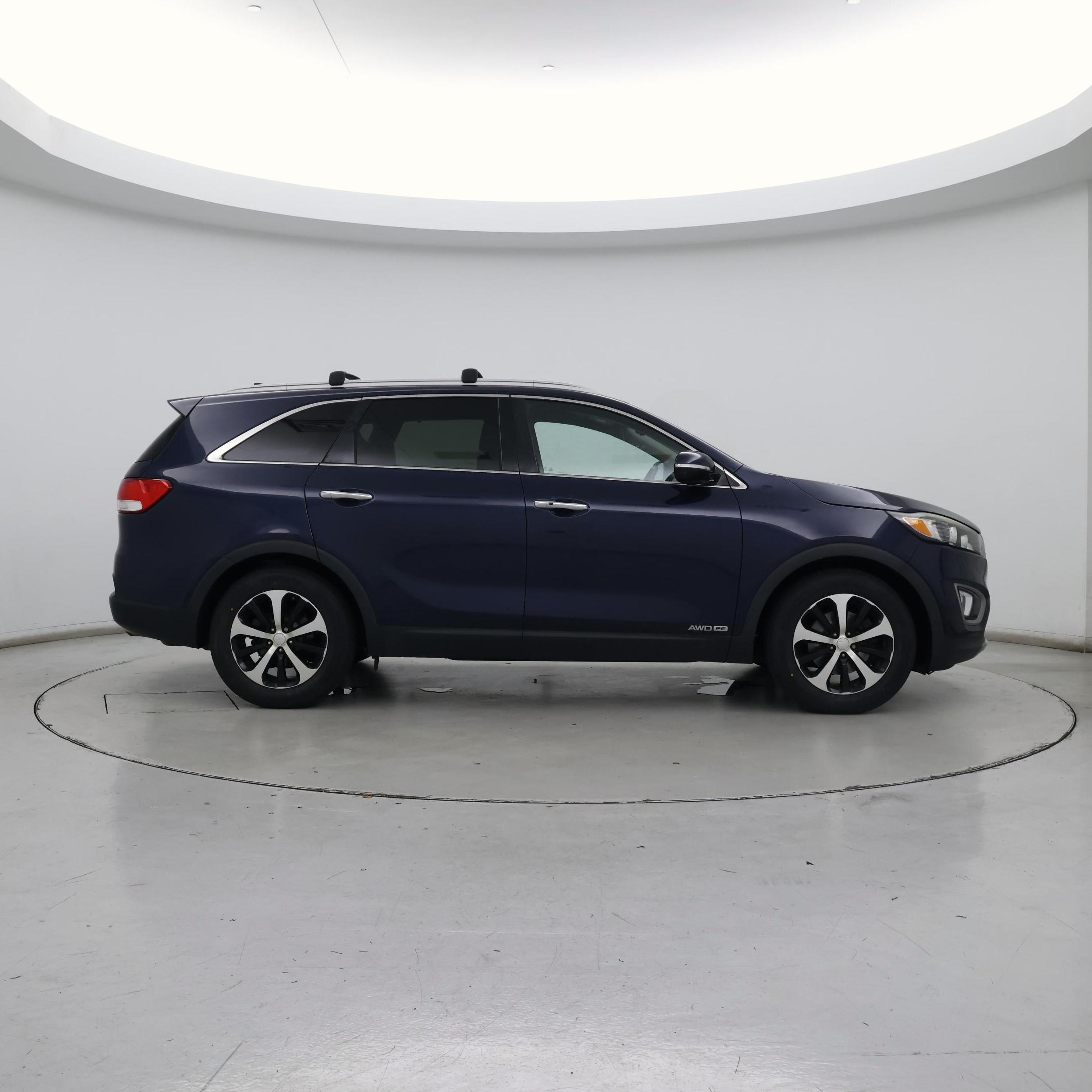 Thumbnail: 2017 Kia Sorento - 7