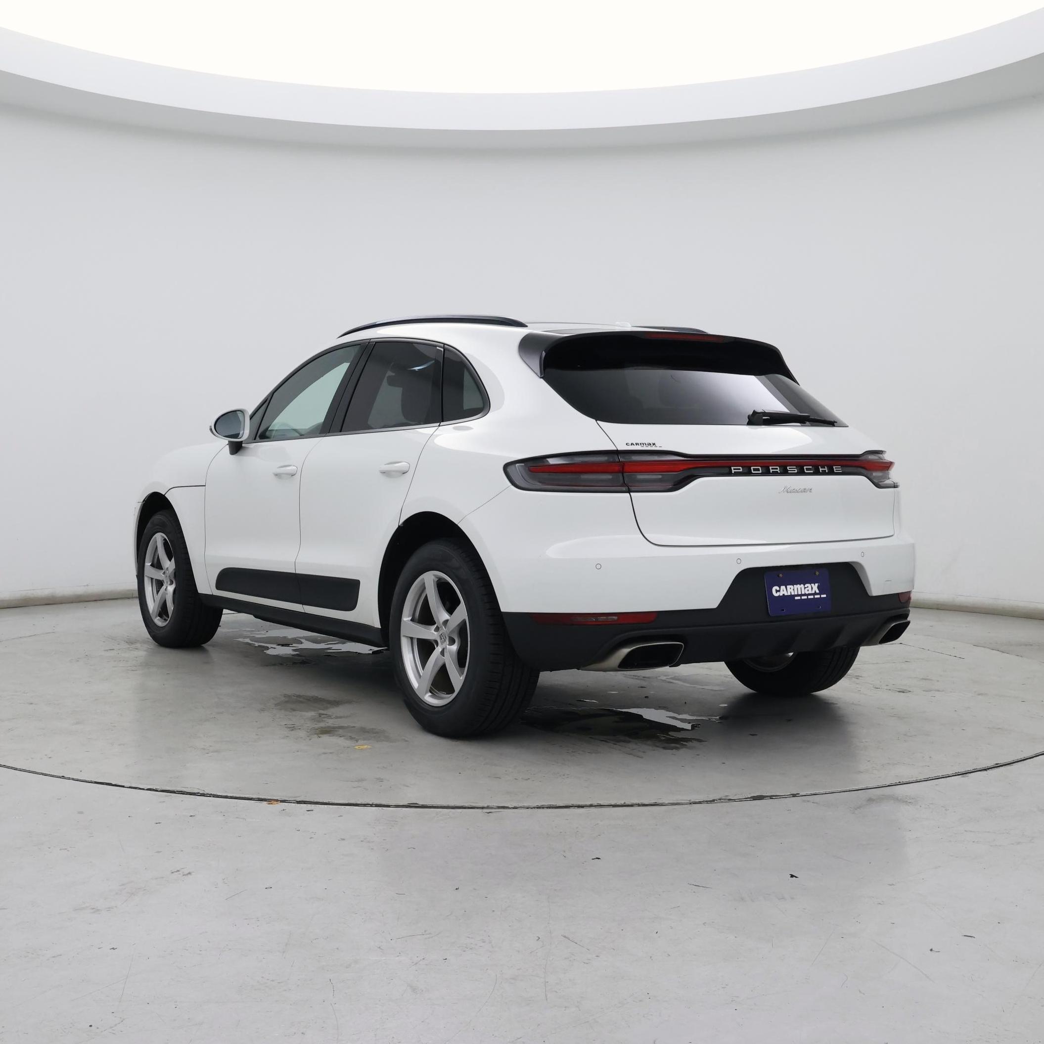 Thumbnail: 2021 Porsche Macan - 2