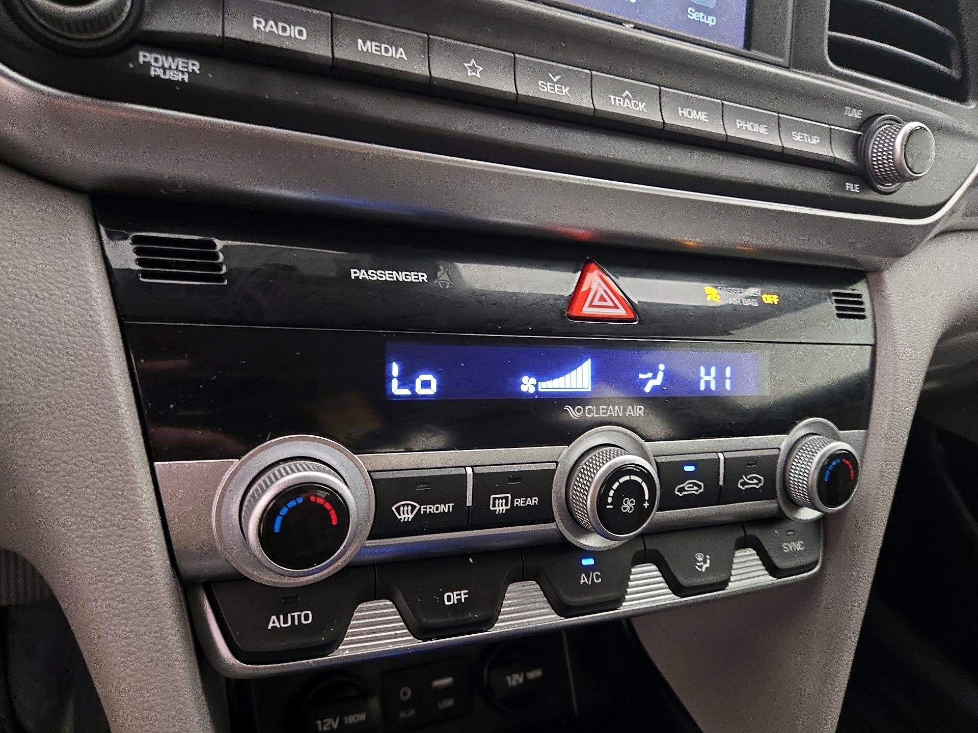Thumbnail: 2020 Hyundai Elantra - 16