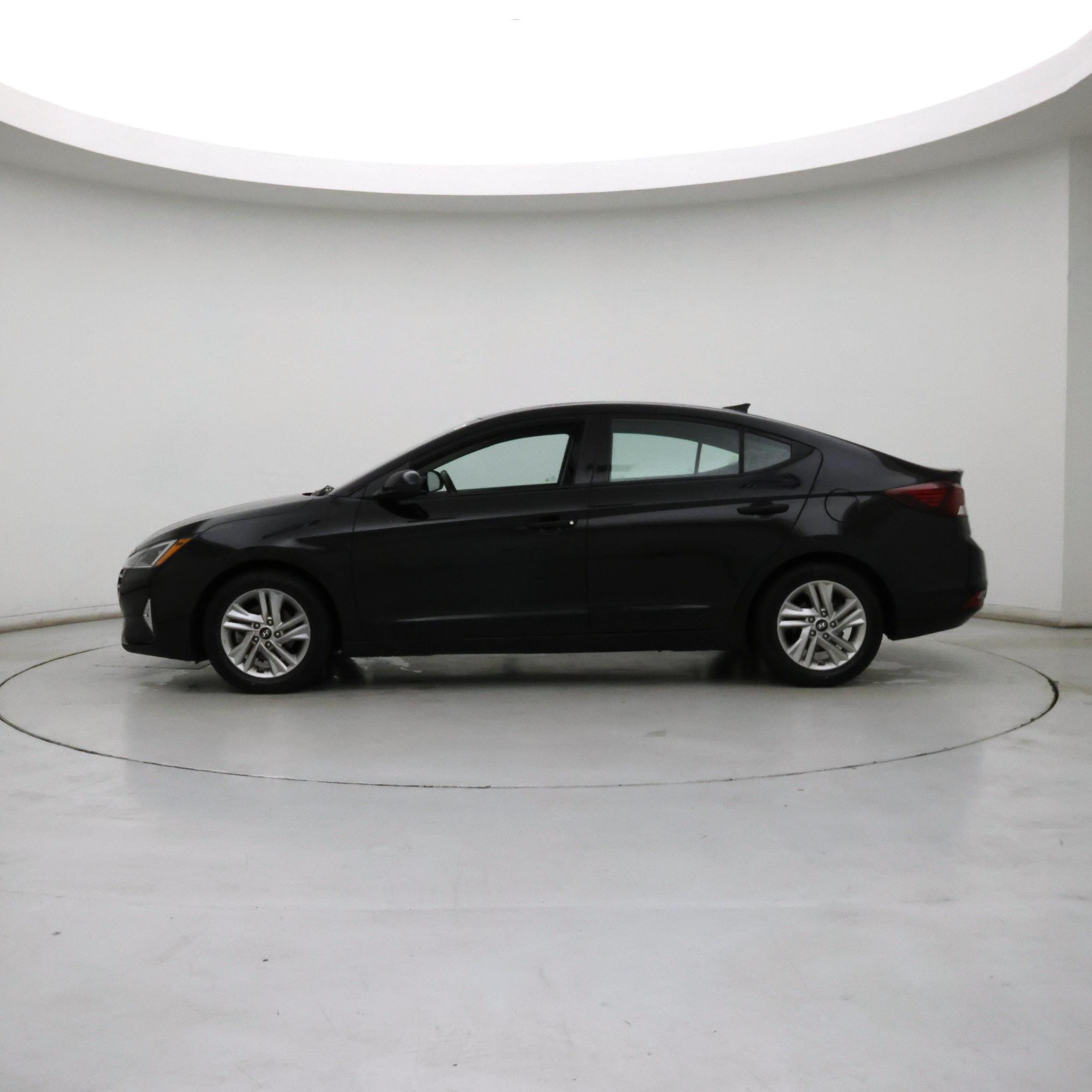 Thumbnail: 2020 Hyundai Elantra - 3