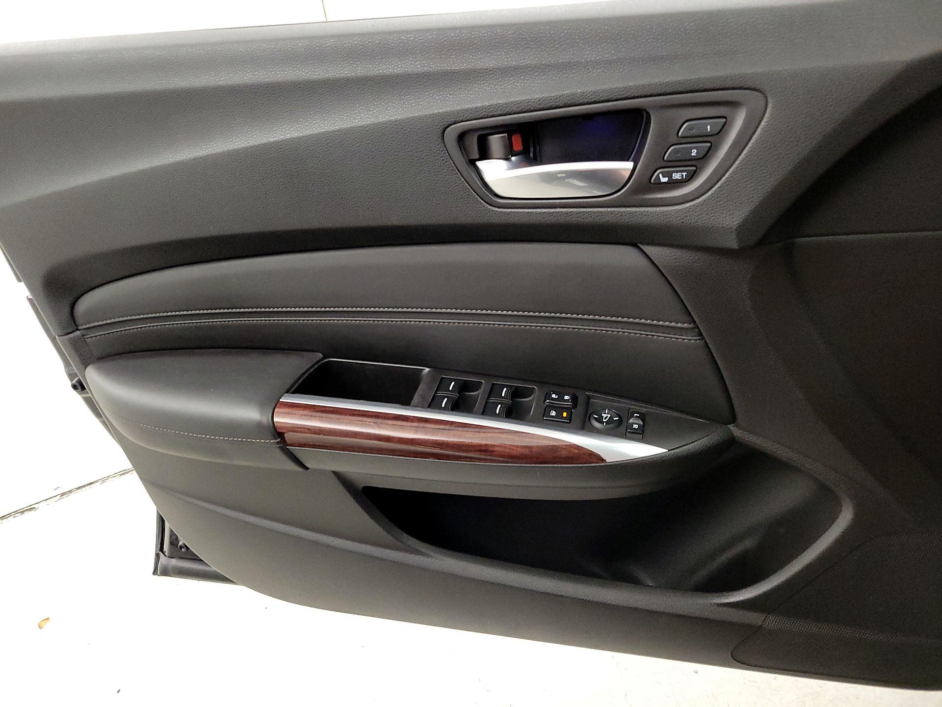 Thumbnail: 2016 Acura TLX - 12