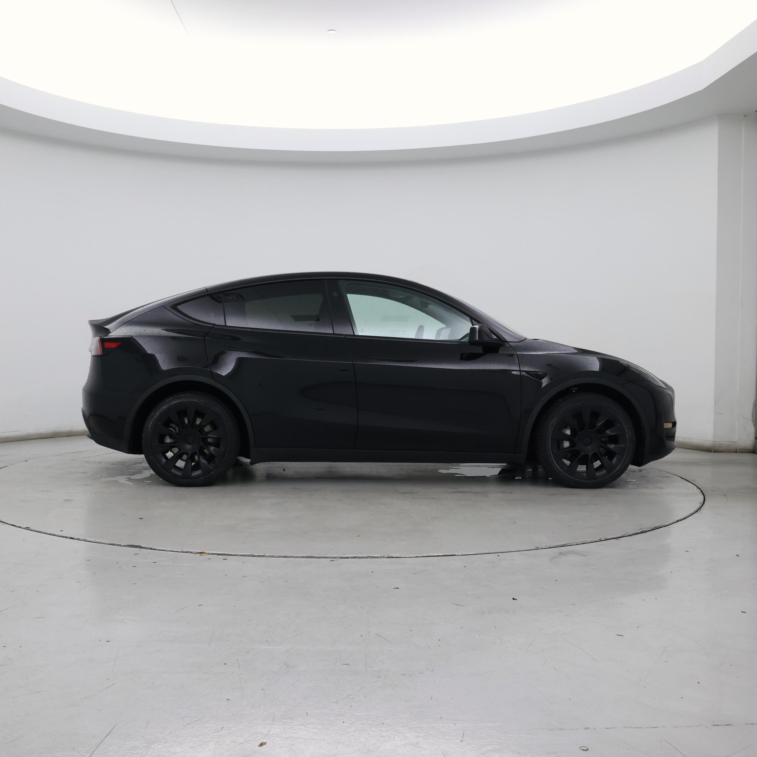 Thumbnail: 2023 Tesla Model Y - 7