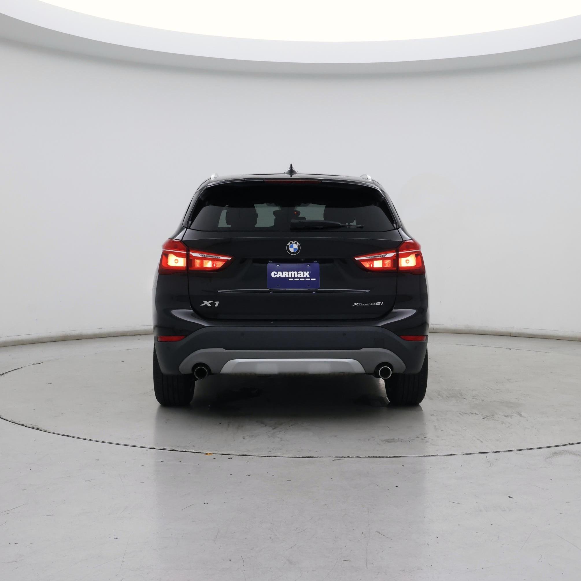 Thumbnail: 2019 BMW X1 - 6