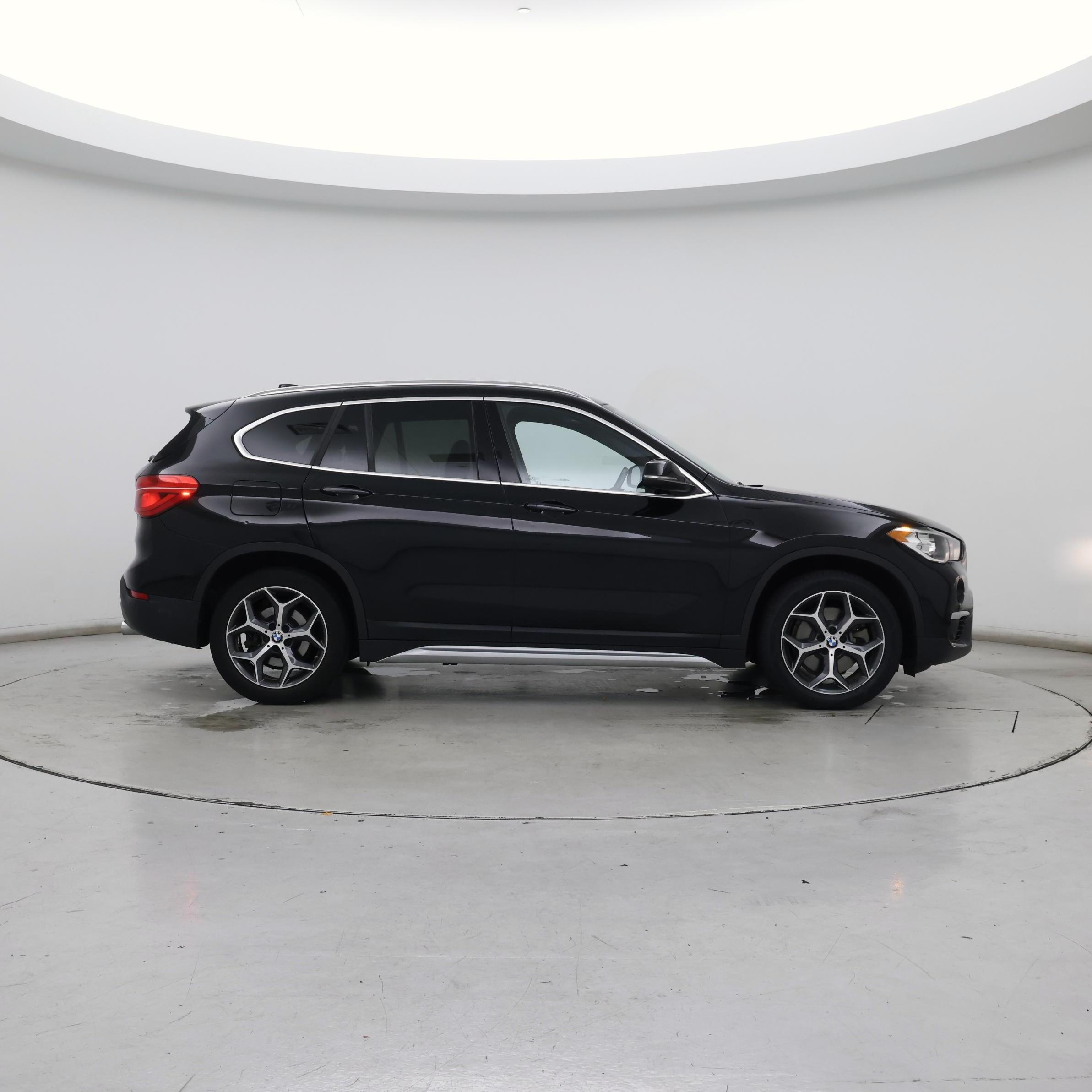 Thumbnail: 2019 BMW X1 - 7