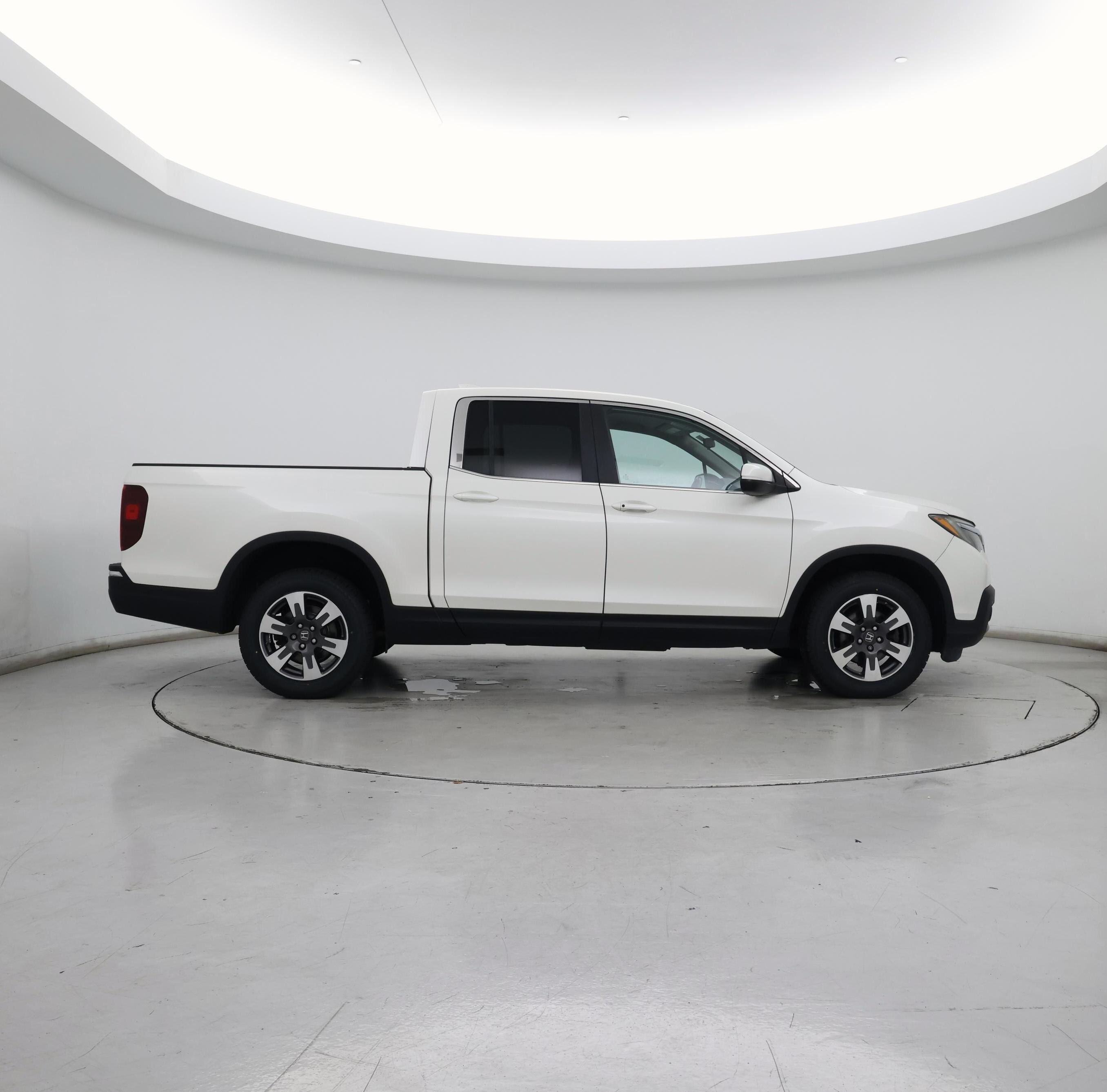 Thumbnail: 2017 Honda Ridgeline - 7
