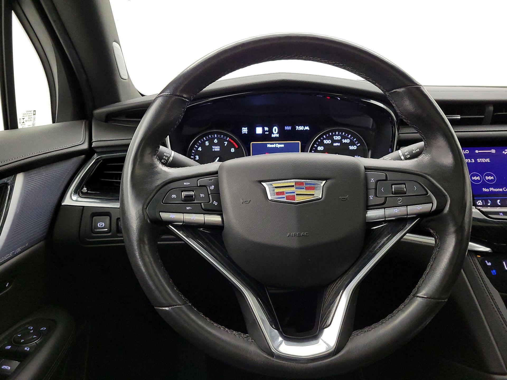 Thumbnail: 2020 Cadillac XT6 - 10