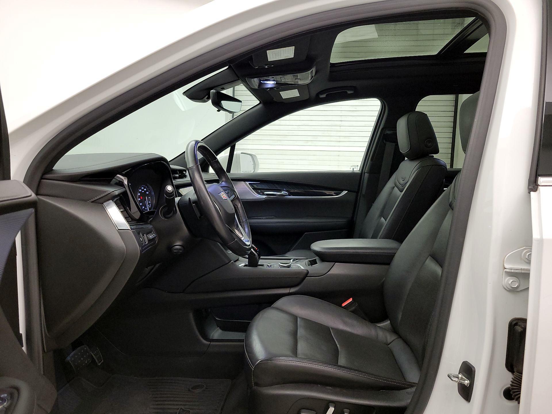 Thumbnail: 2020 Cadillac XT6 - 11