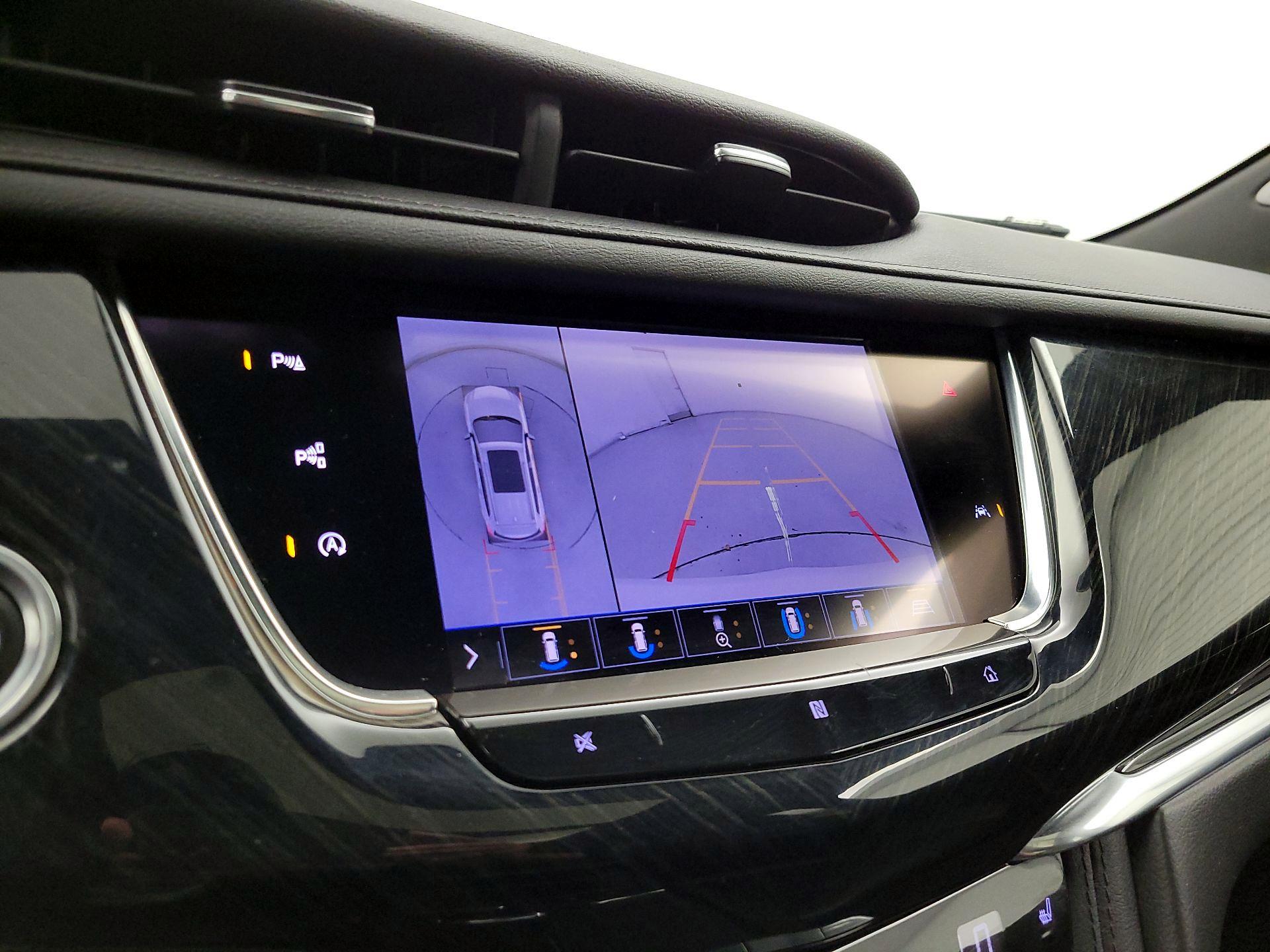 Thumbnail: 2020 Cadillac XT6 - 15