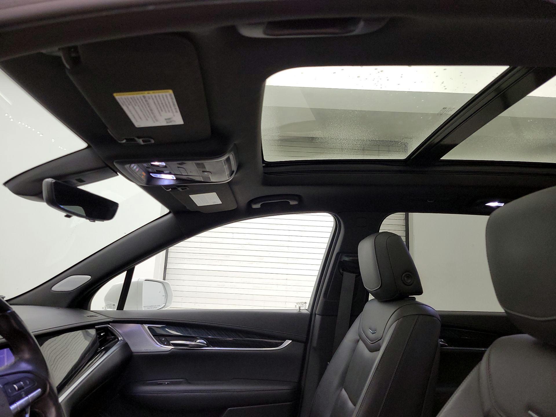 Thumbnail: 2020 Cadillac XT6 - 19