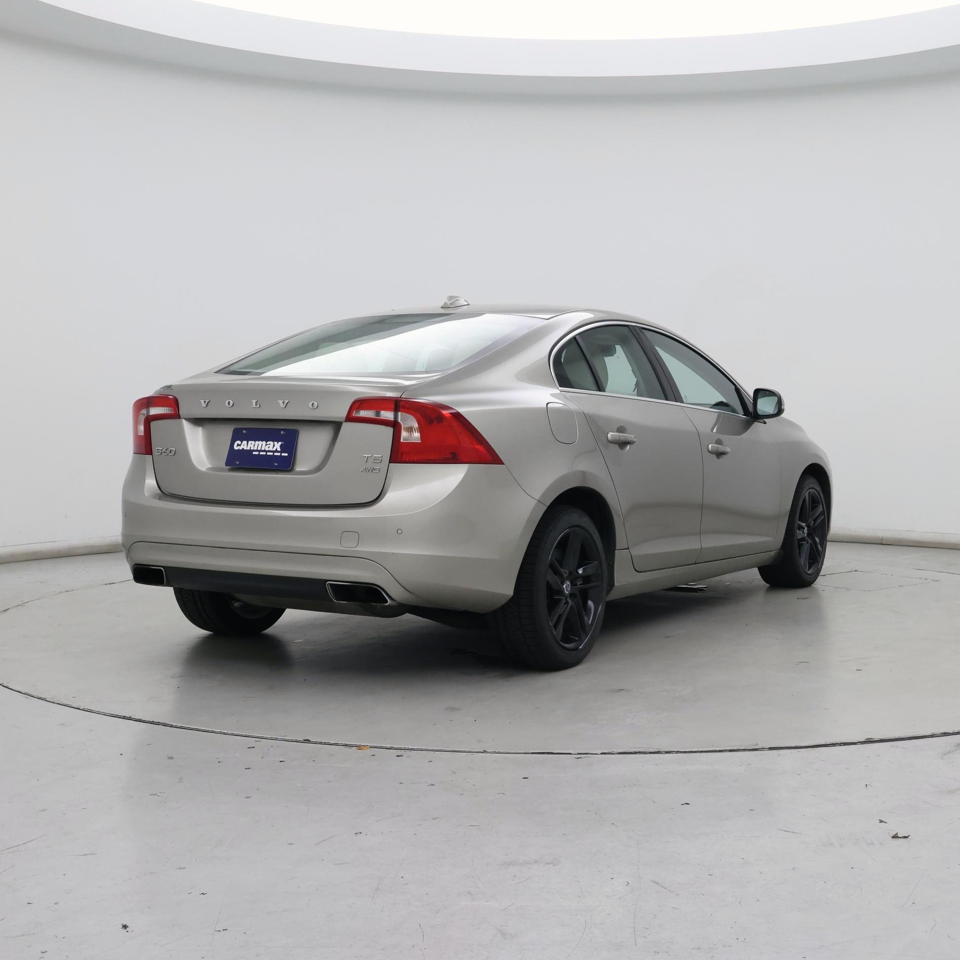 Thumbnail: 2015 Volvo S60 - 8