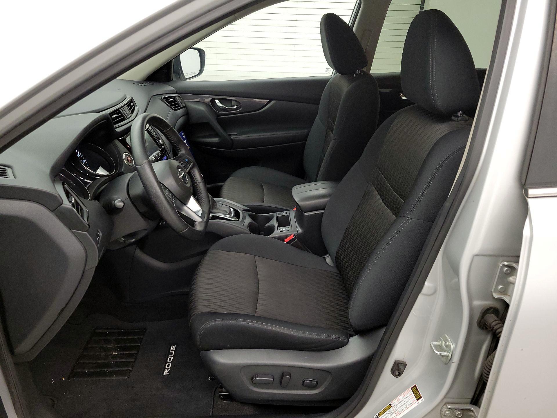 Thumbnail: 2019 Nissan Rogue - 11