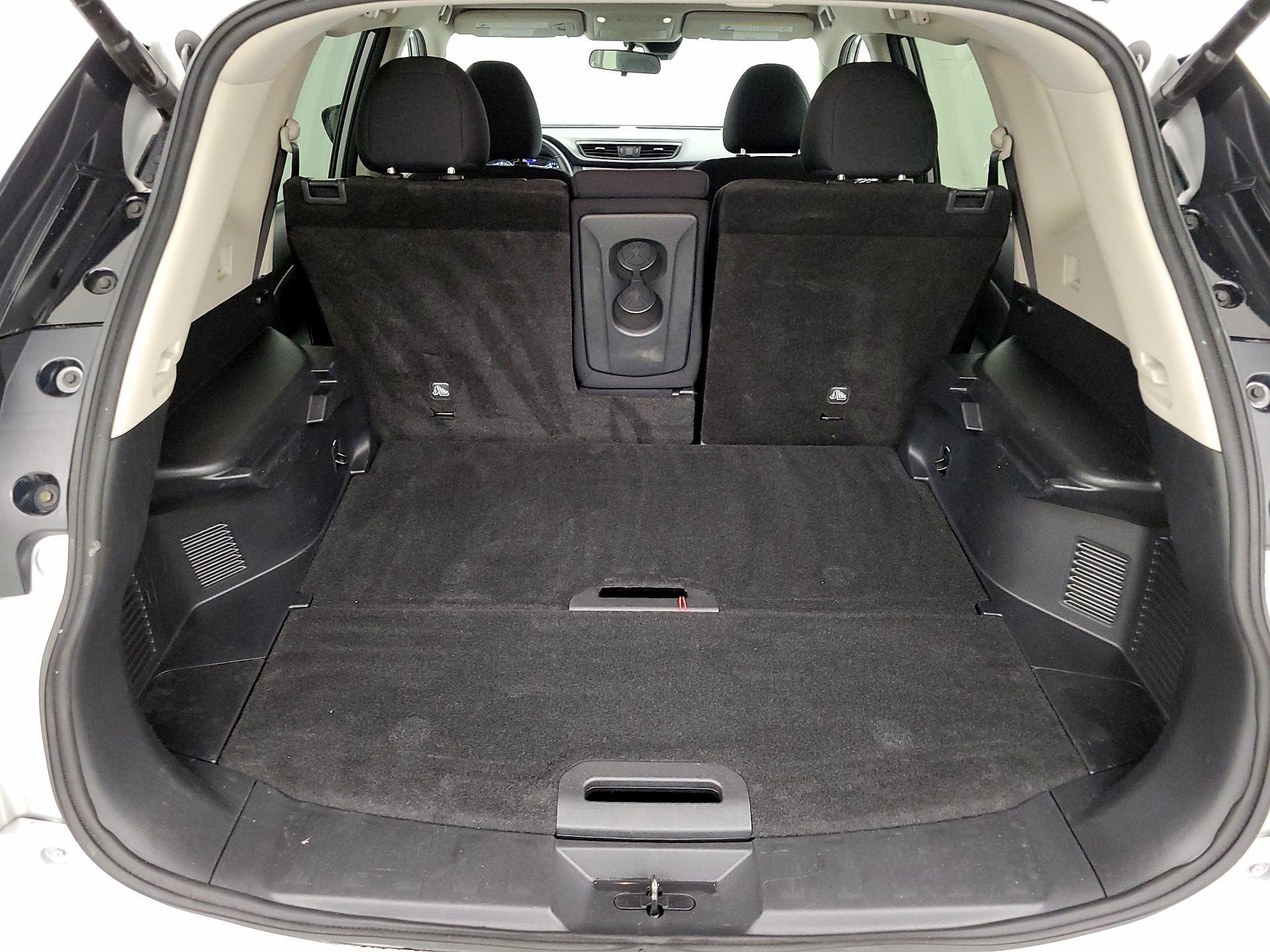Thumbnail: 2019 Nissan Rogue - 20