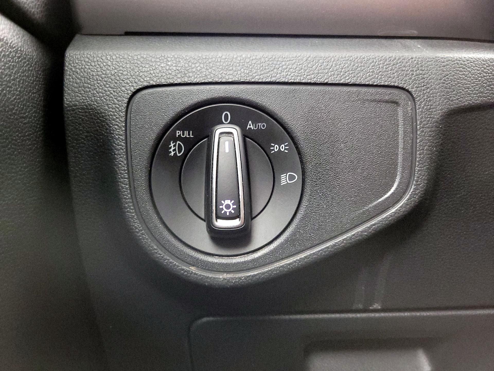 Thumbnail: 2019 Volkswagen Atlas - 13