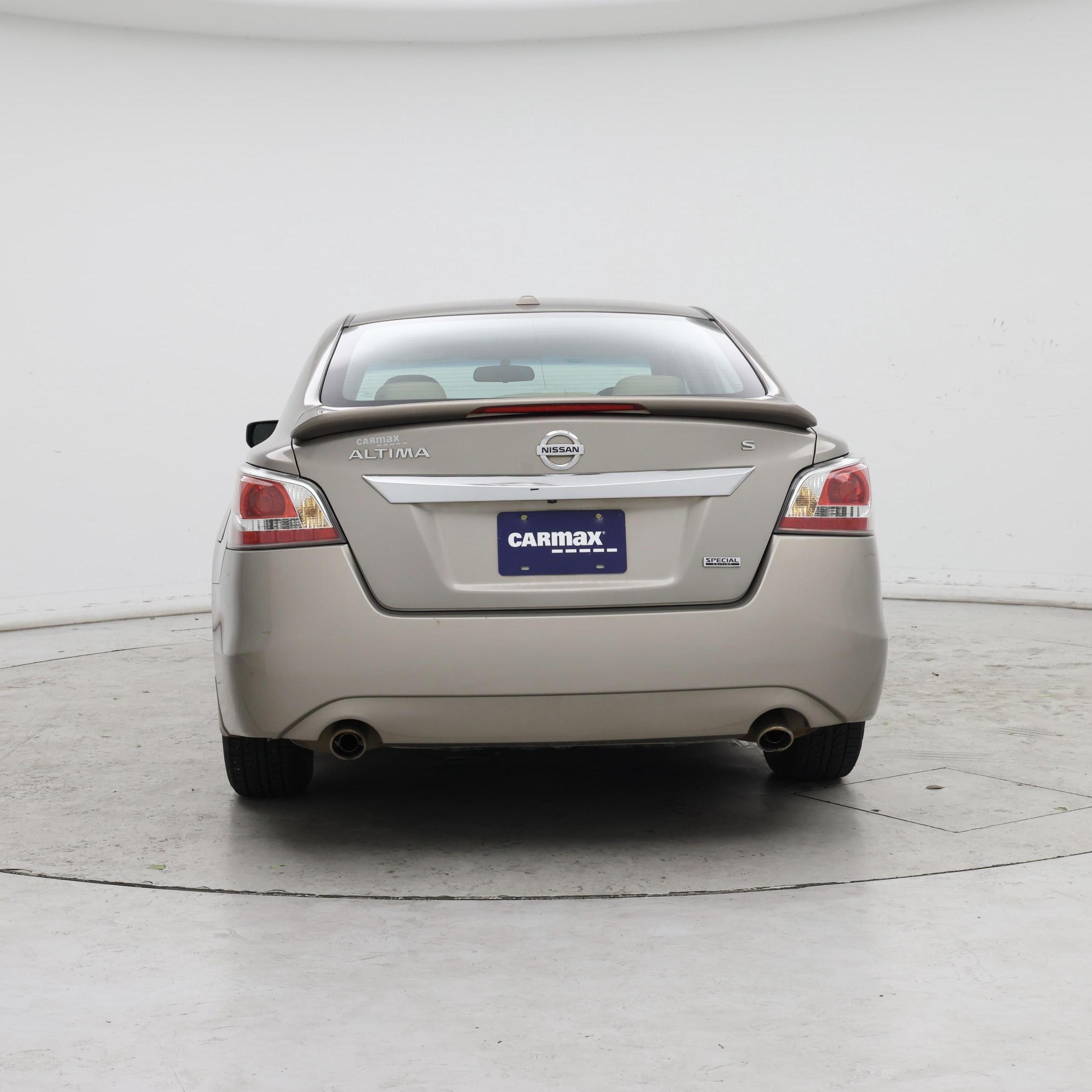 Thumbnail: 2015 Nissan Altima - 6