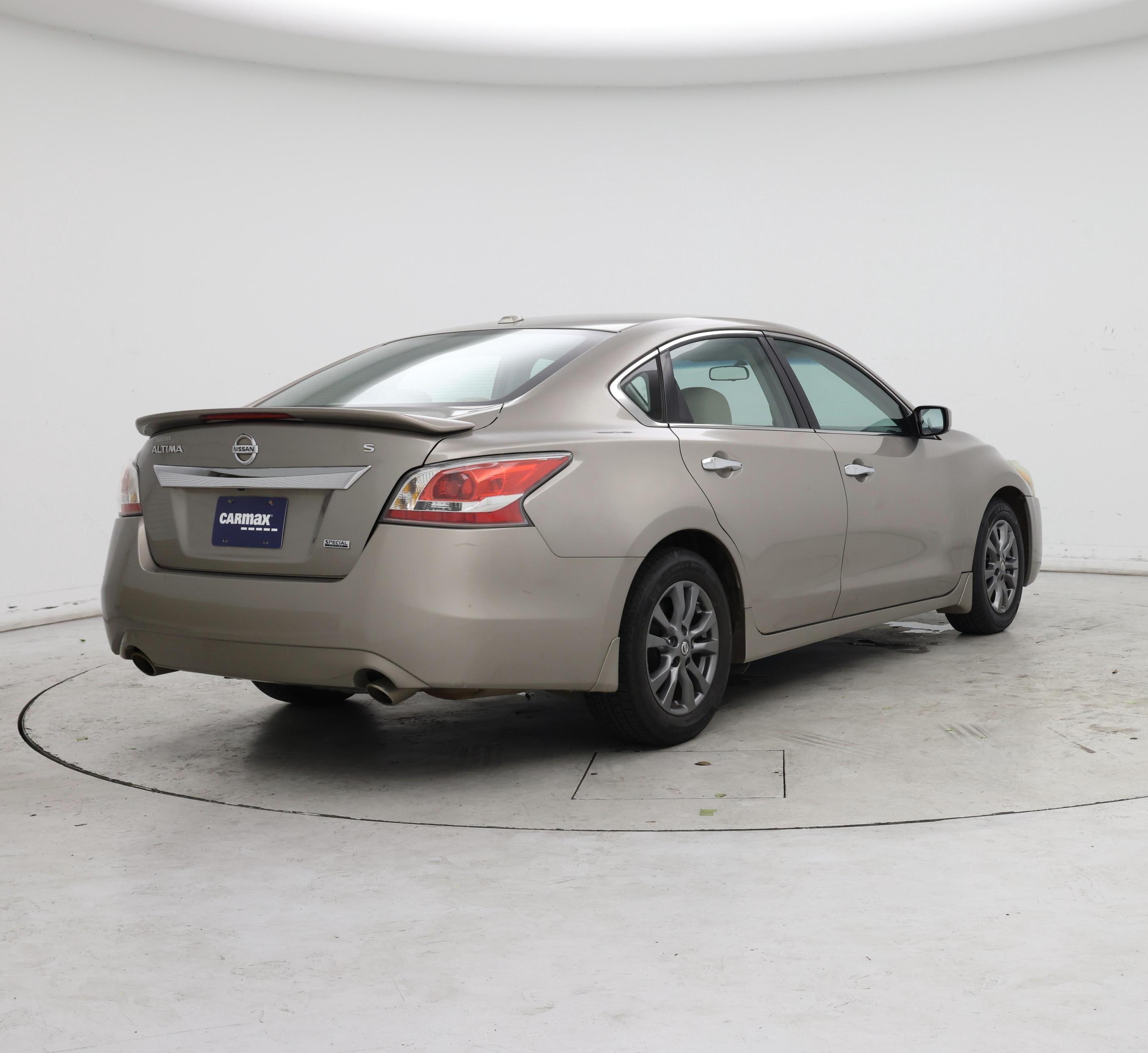 Thumbnail: 2015 Nissan Altima - 8