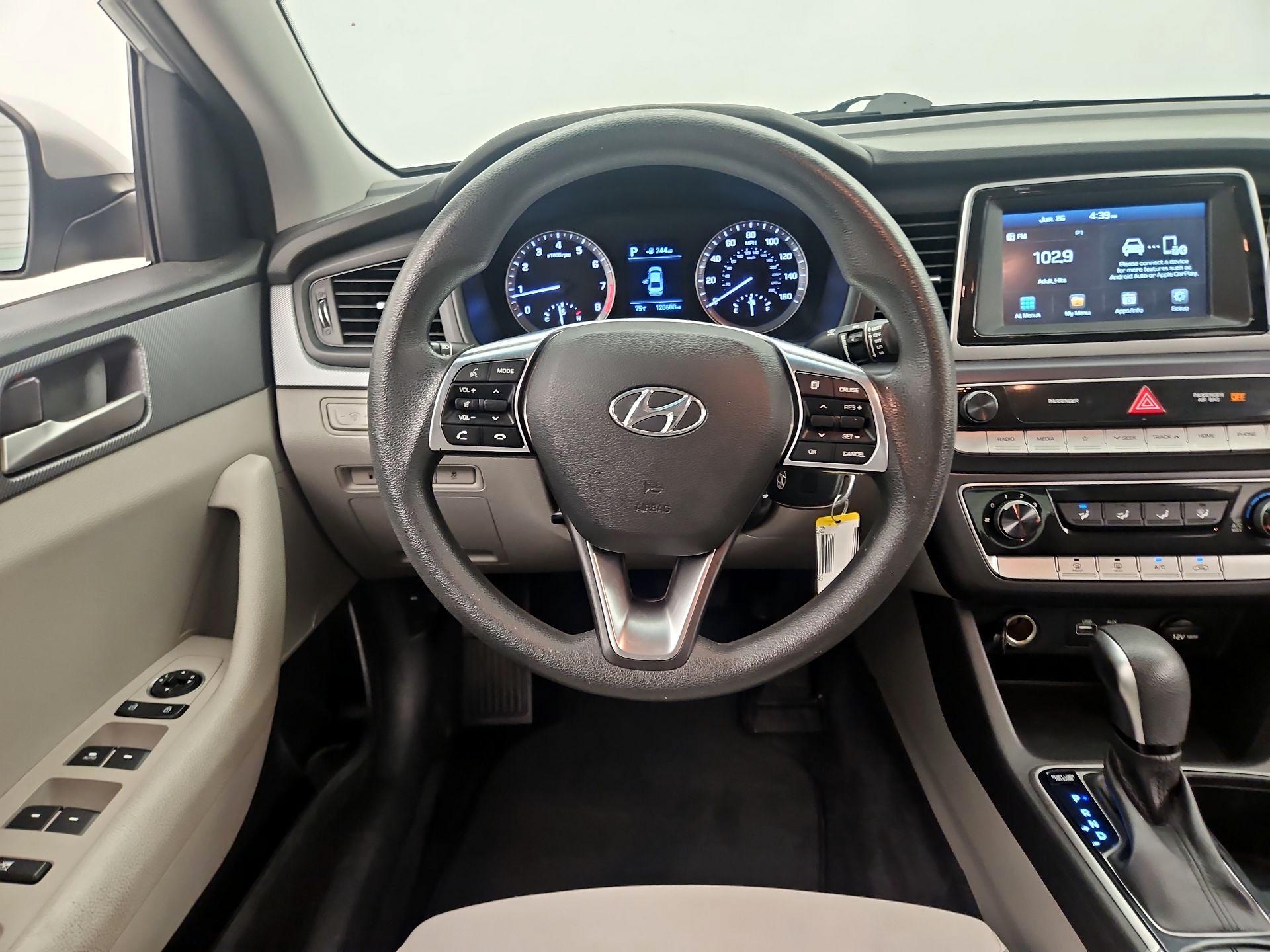 Thumbnail: 2018 Hyundai Sonata - 10