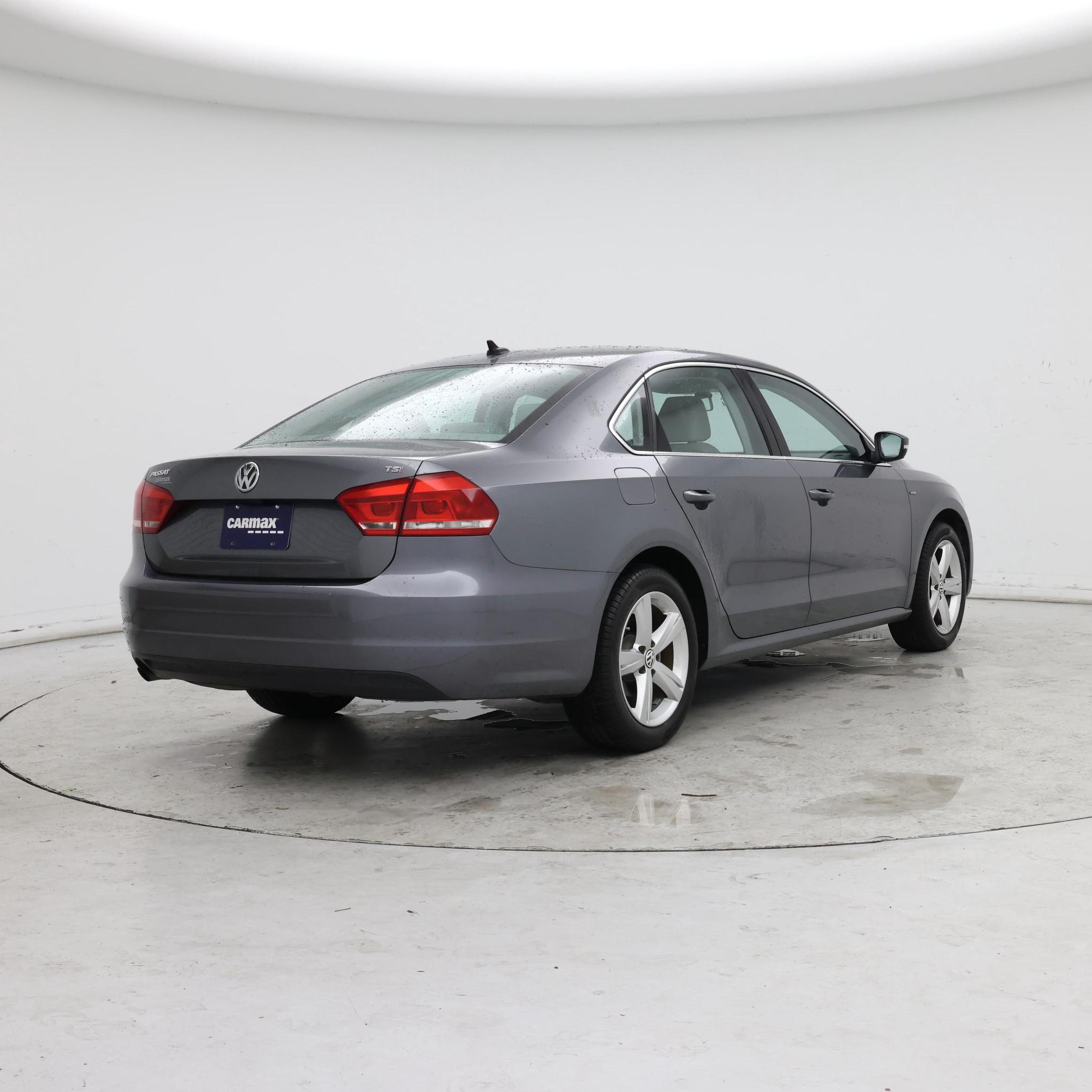 Thumbnail: 2015 Volkswagen Passat - 8