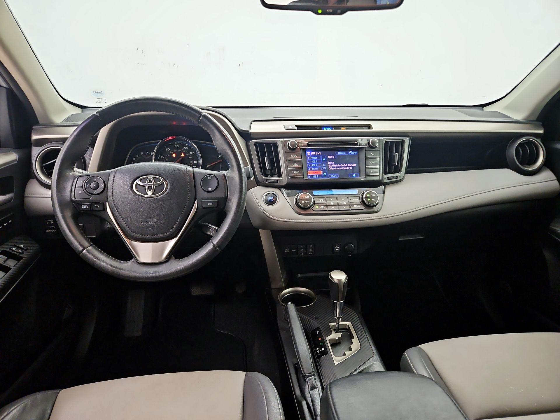 Thumbnail: 2013 Toyota RAV4 - 9
