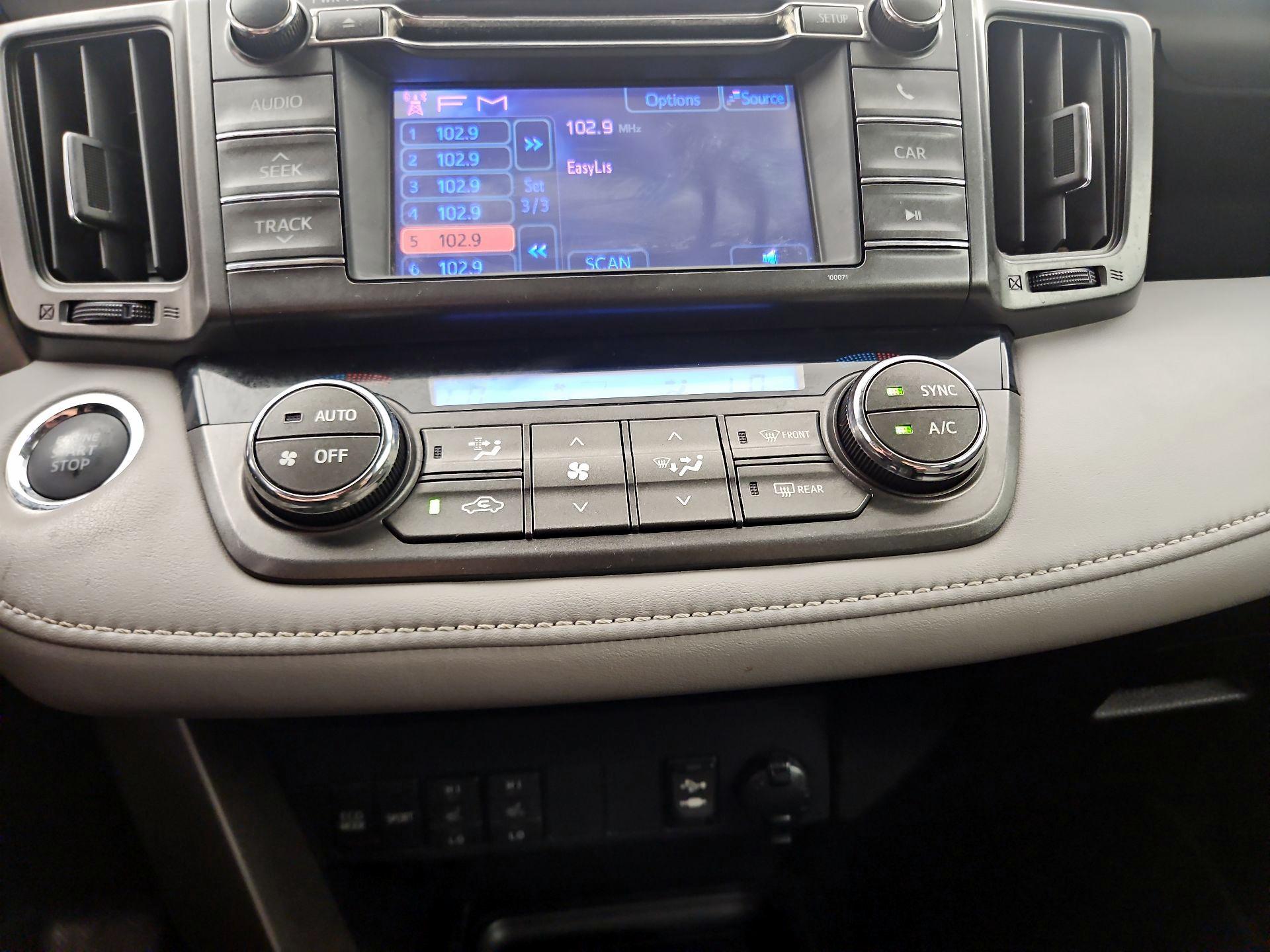 Thumbnail: 2013 Toyota RAV4 - 16