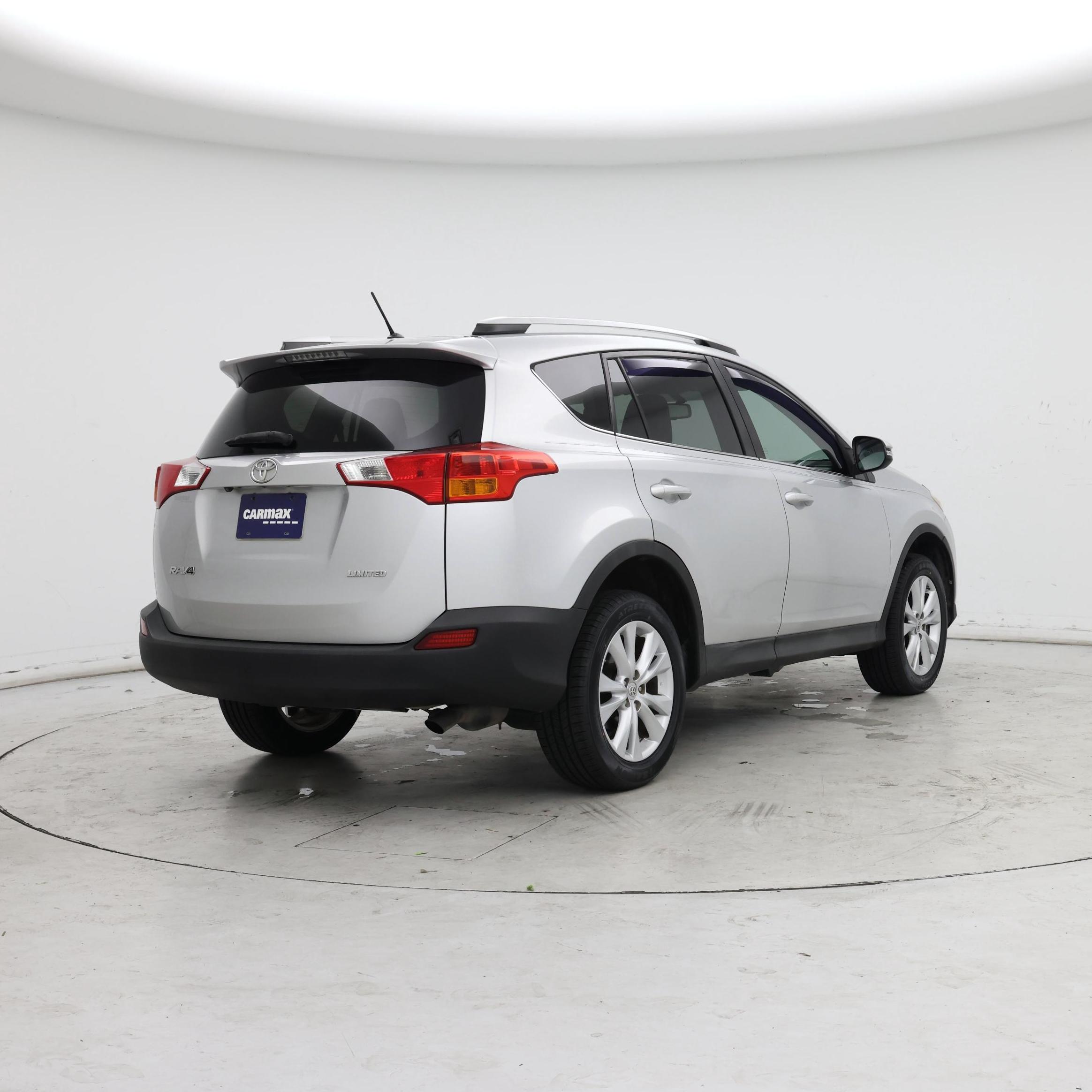 Thumbnail: 2013 Toyota RAV4 - 8