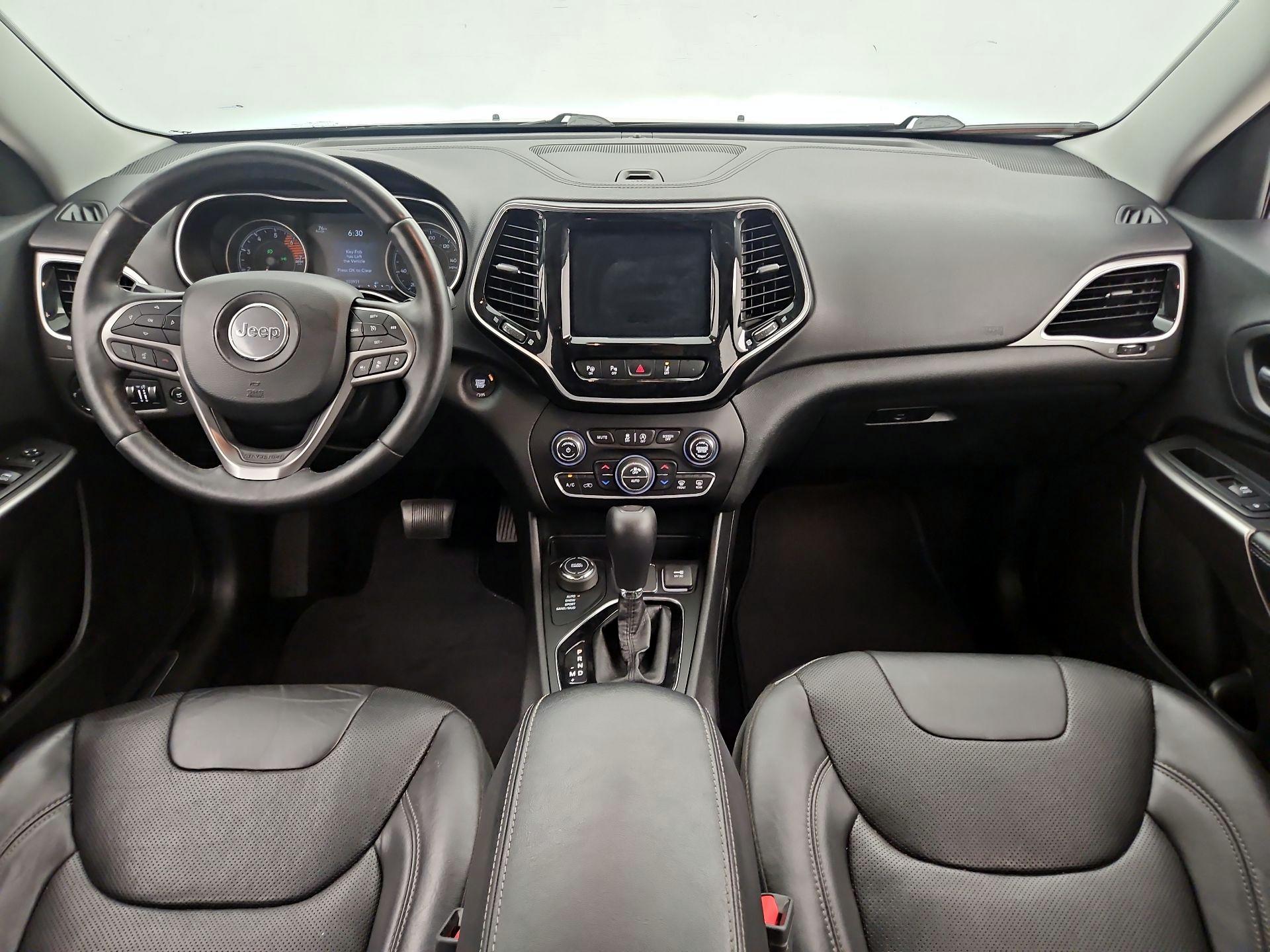Thumbnail: 2019 Jeep Cherokee - 9