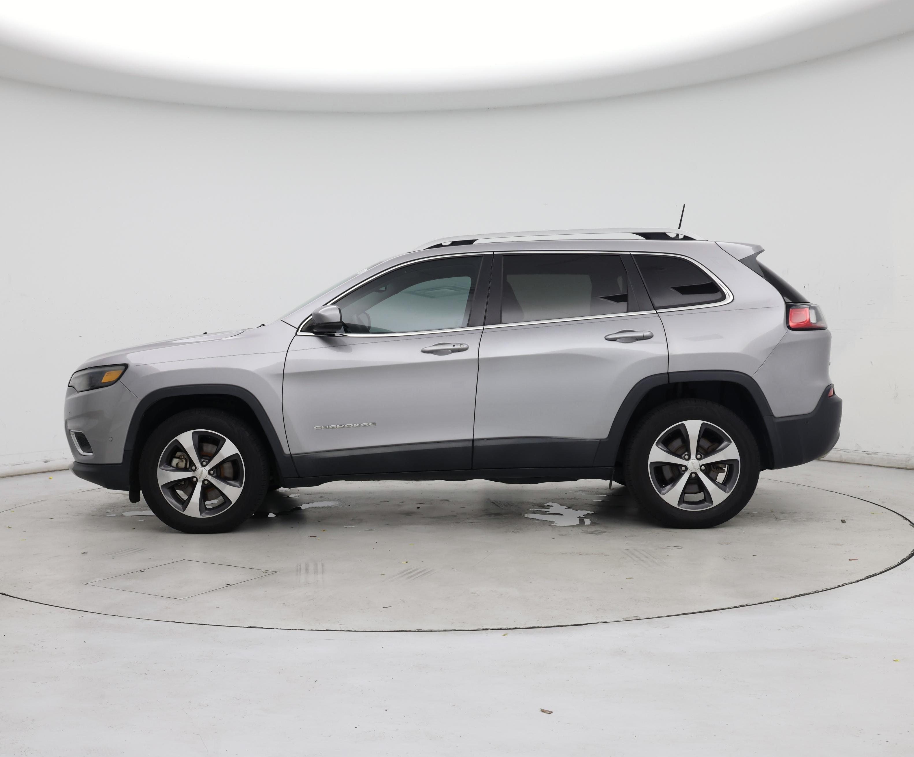 Thumbnail: 2019 Jeep Cherokee - 3
