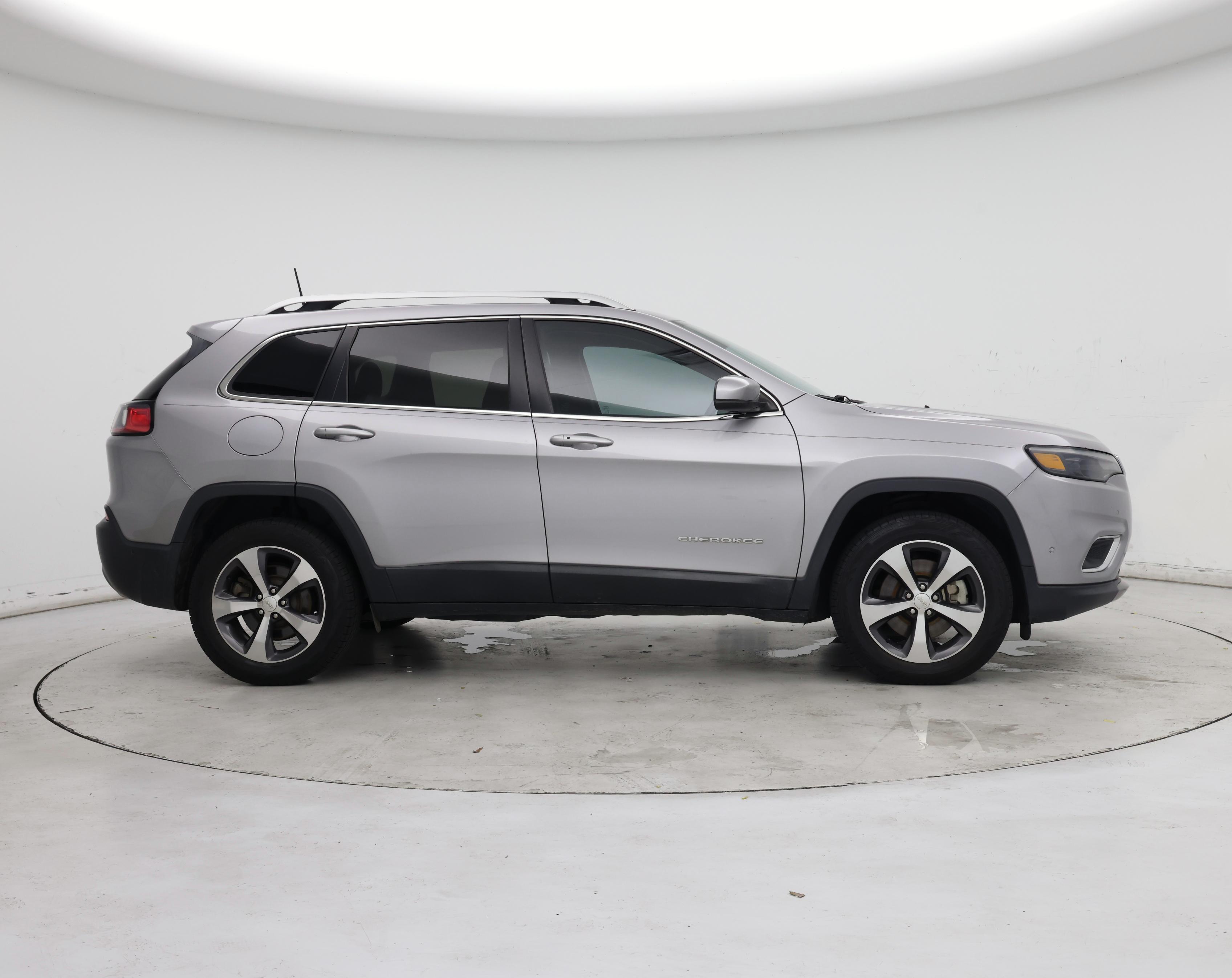 Thumbnail: 2019 Jeep Cherokee - 7