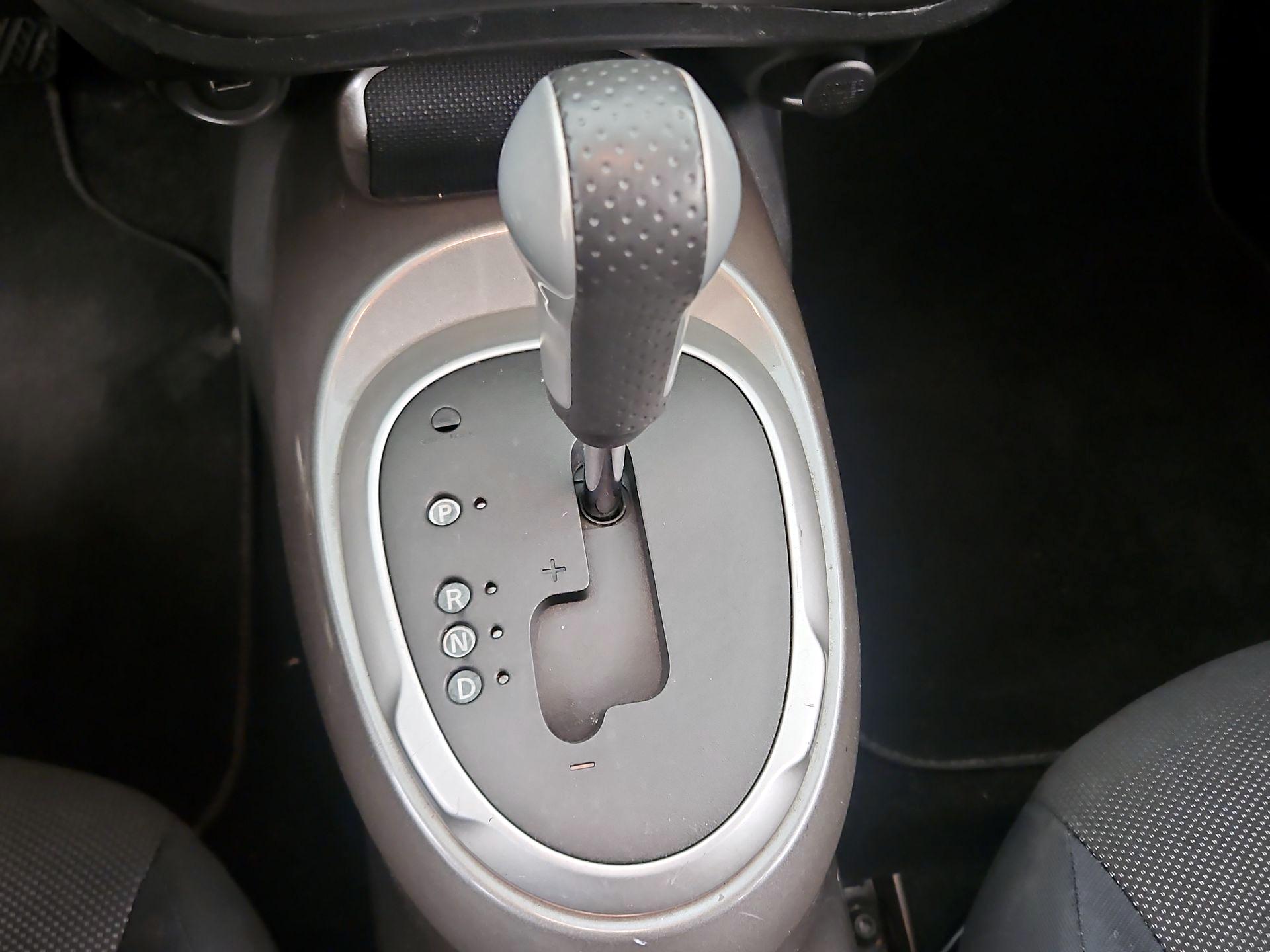 Thumbnail: 2013 Nissan Juke - 16