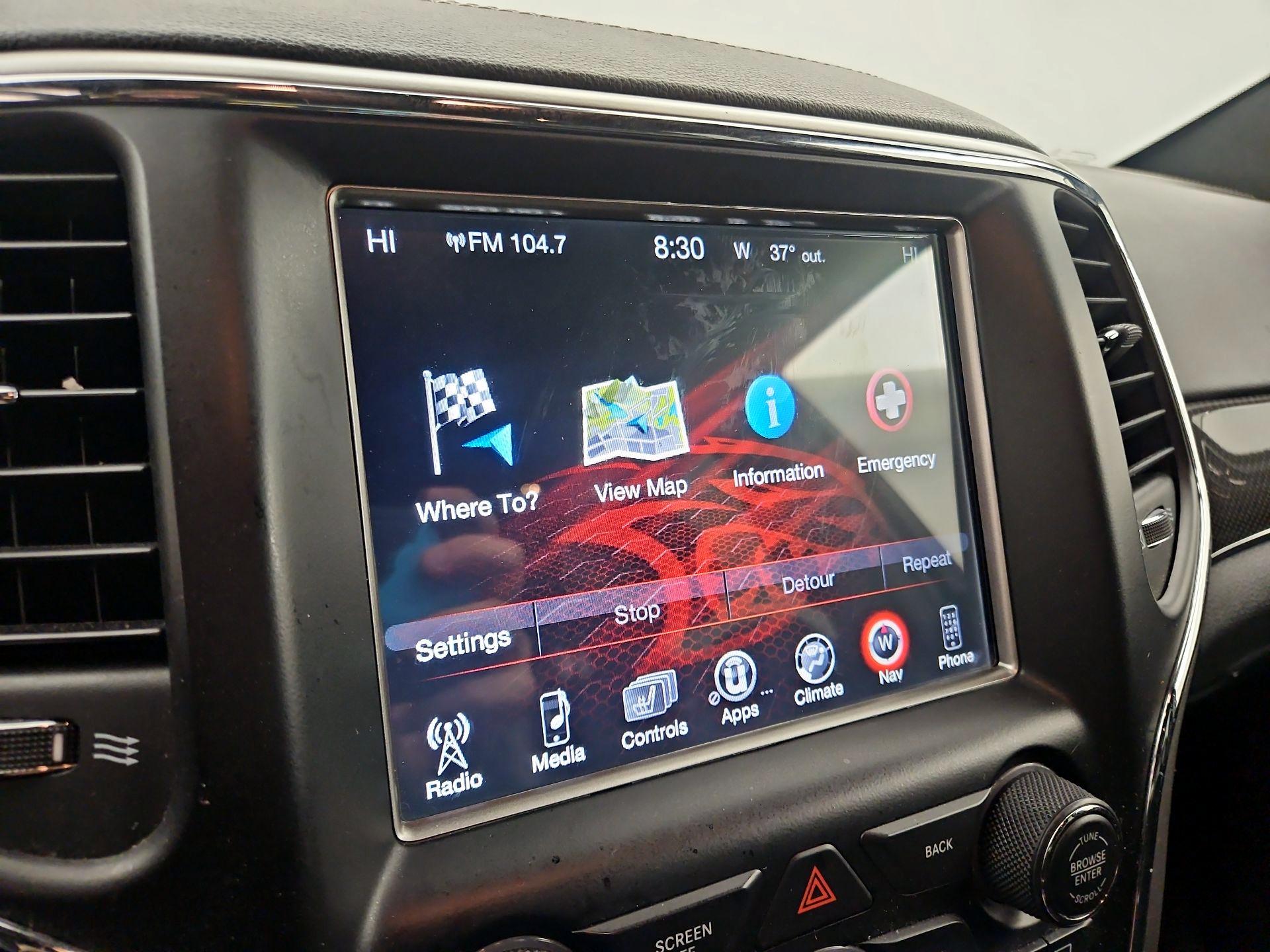 Thumbnail: 2017 Jeep Grand Cherokee - 14