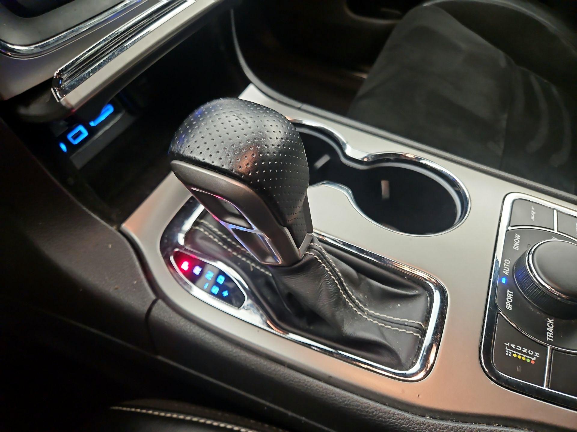 Thumbnail: 2017 Jeep Grand Cherokee - 18