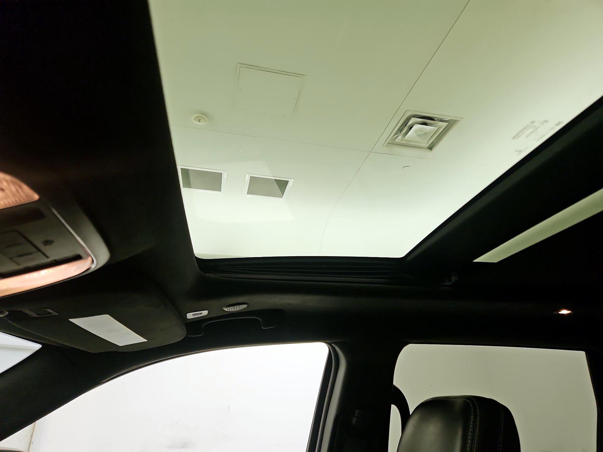 Thumbnail: 2017 Jeep Grand Cherokee - 20