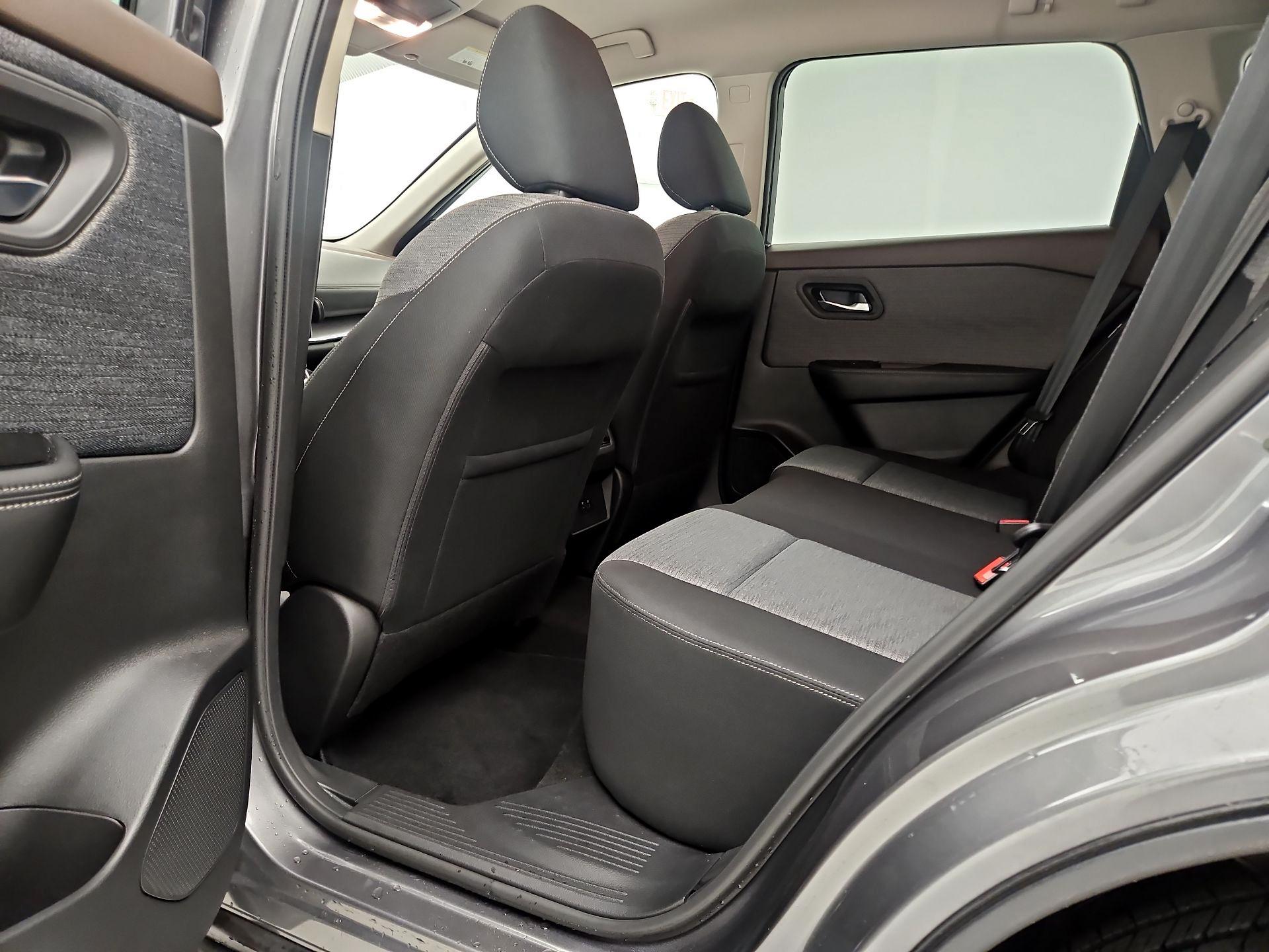 Thumbnail: 2021 Nissan Rogue - 19