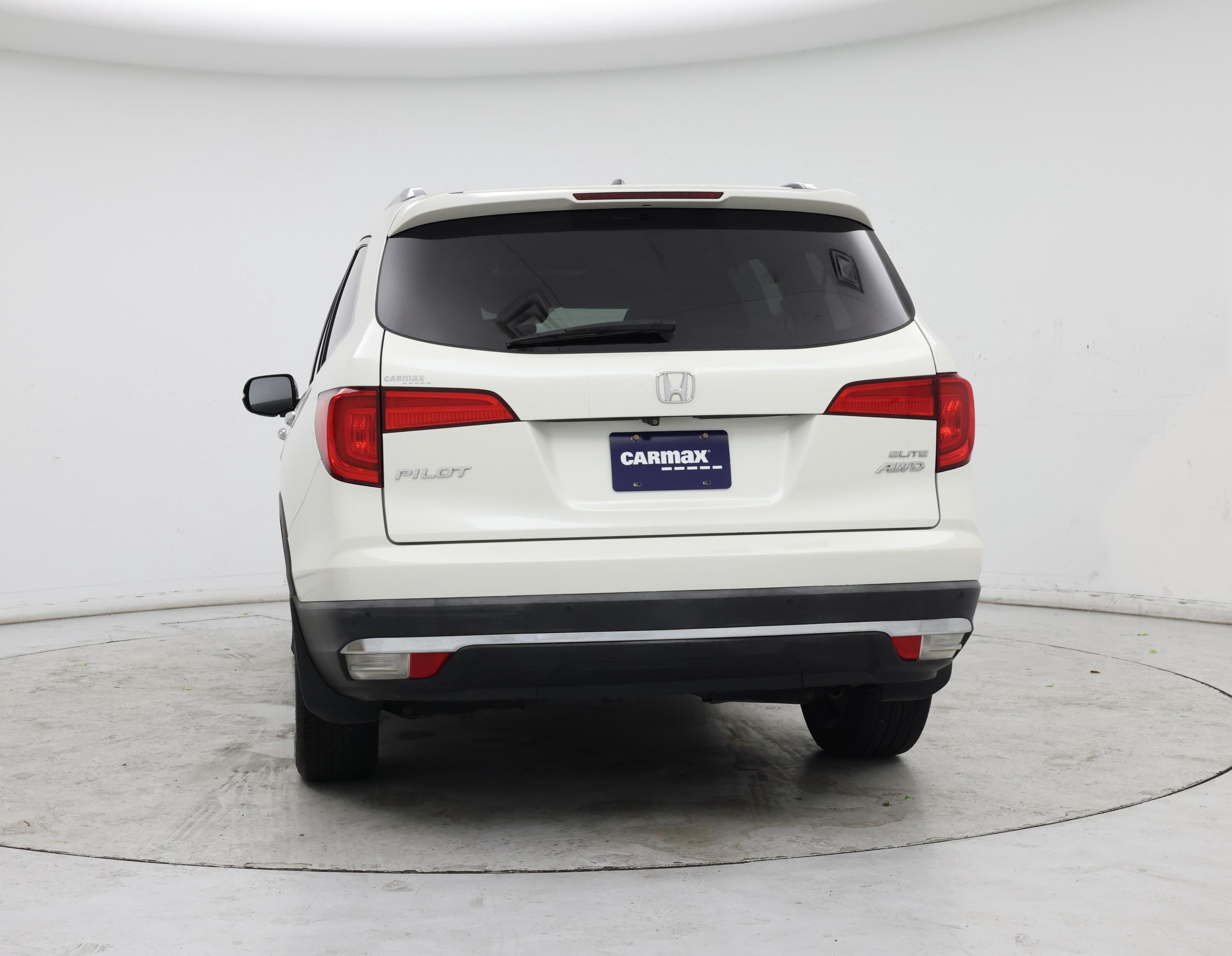 Thumbnail: 2017 Honda Pilot - 6