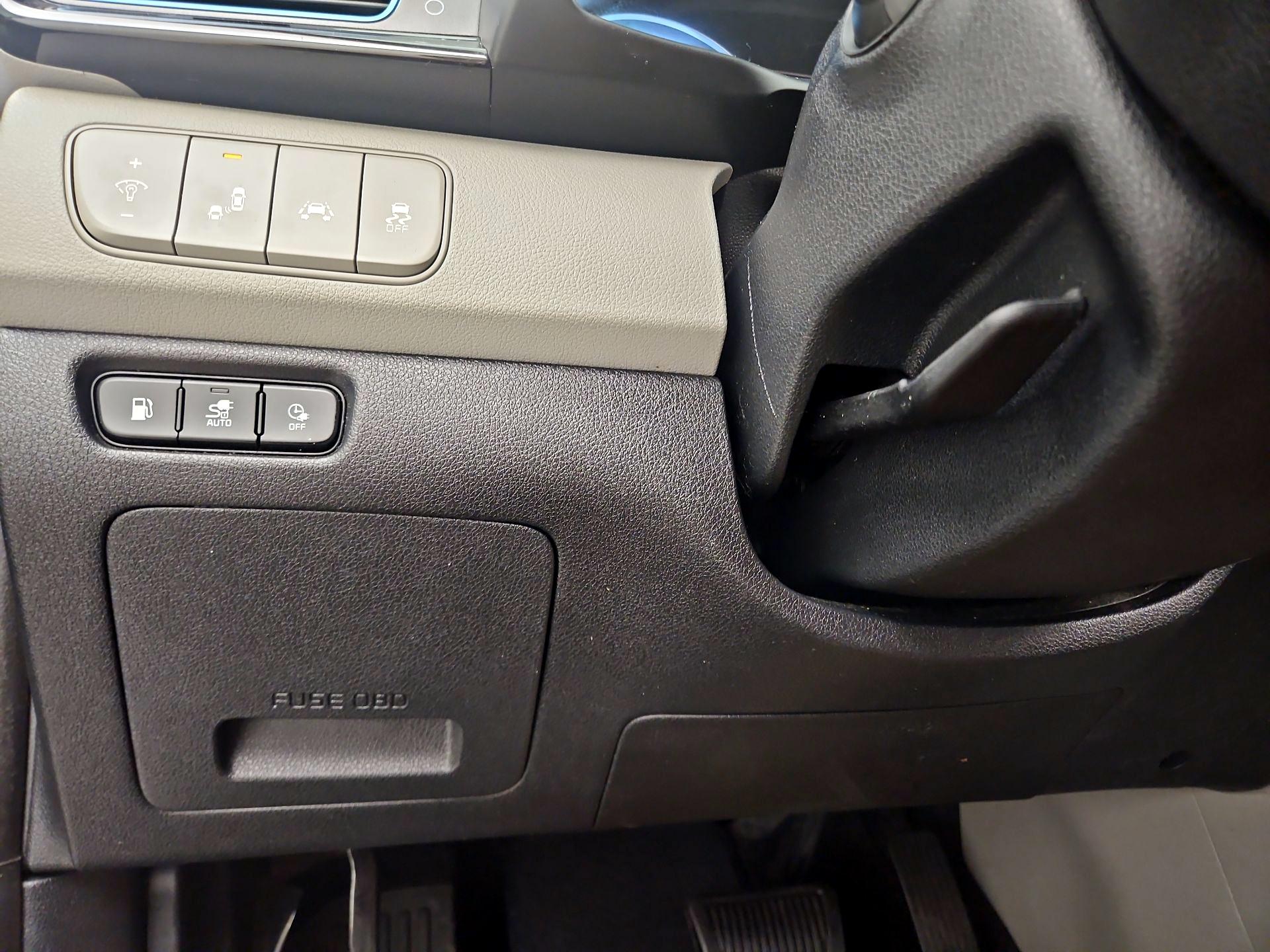 Thumbnail: 2018 Kia Niro - 13
