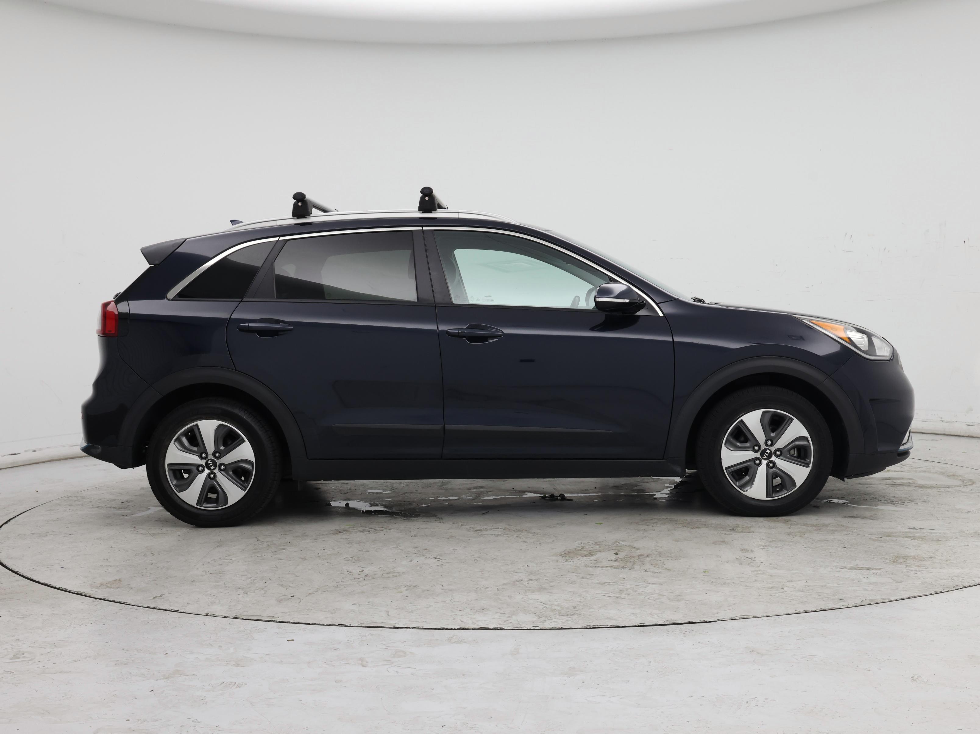 Thumbnail: 2018 Kia Niro - 7