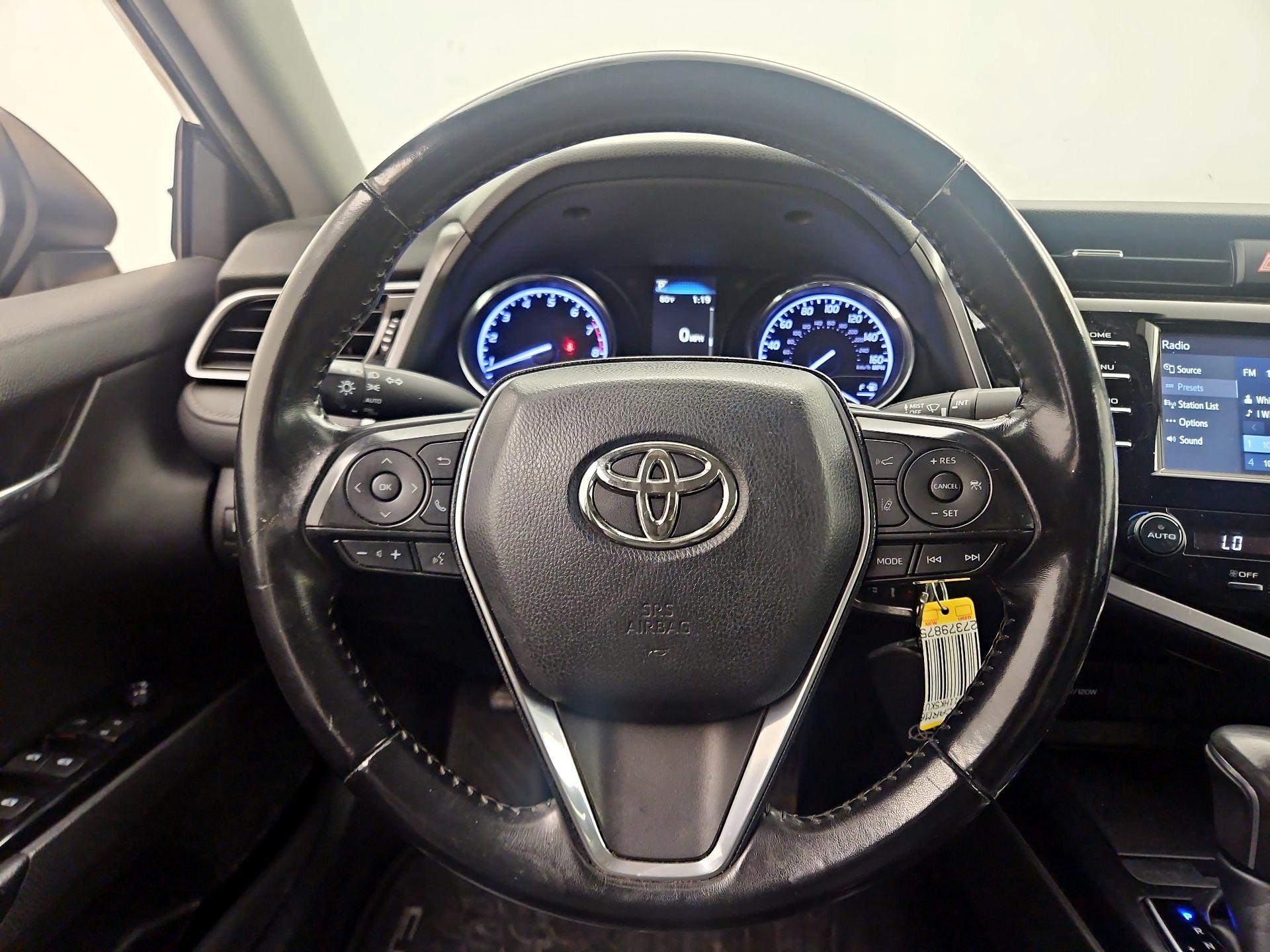 Thumbnail: 2019 Toyota Camry - 10