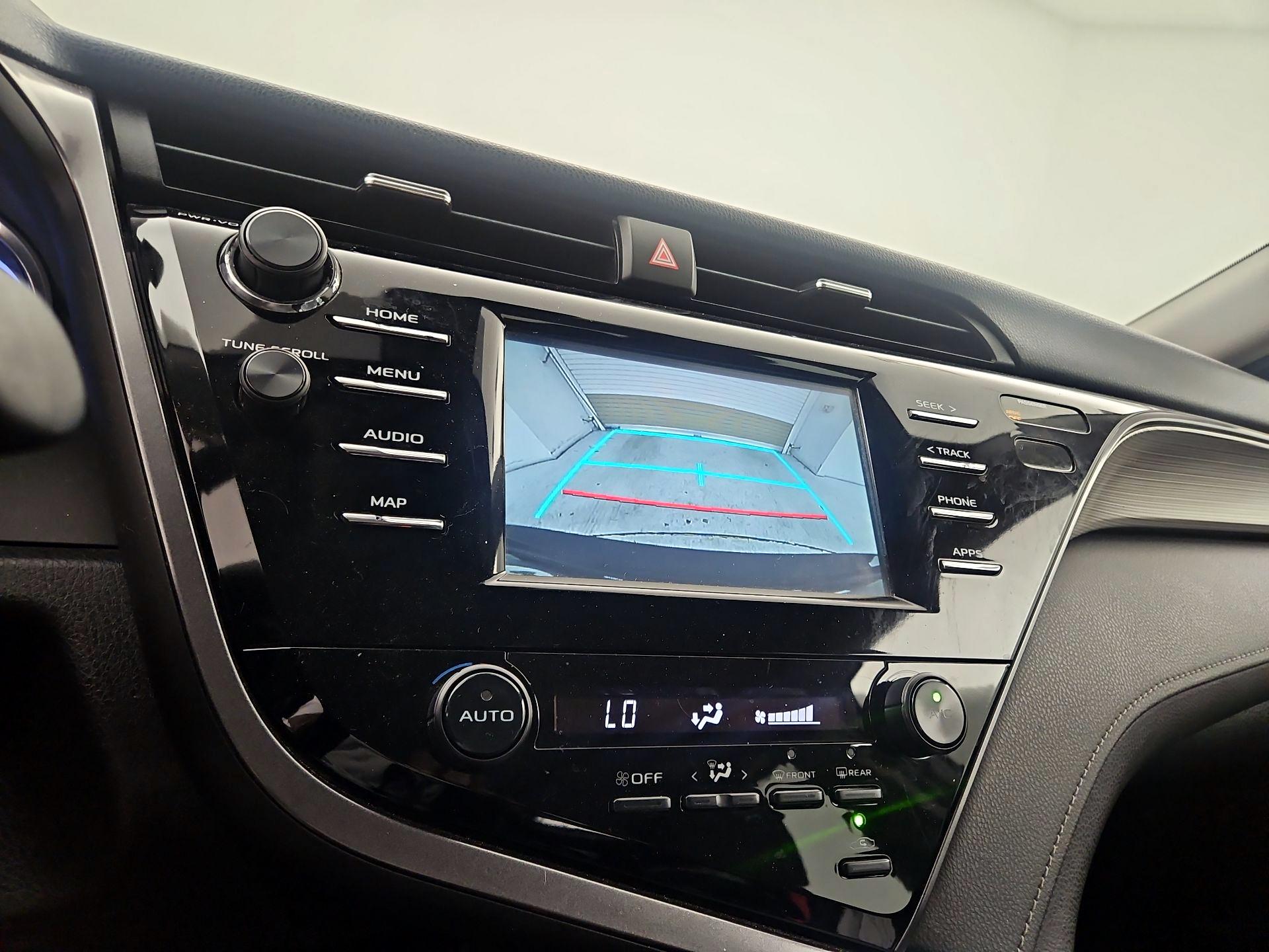 Thumbnail: 2019 Toyota Camry - 14