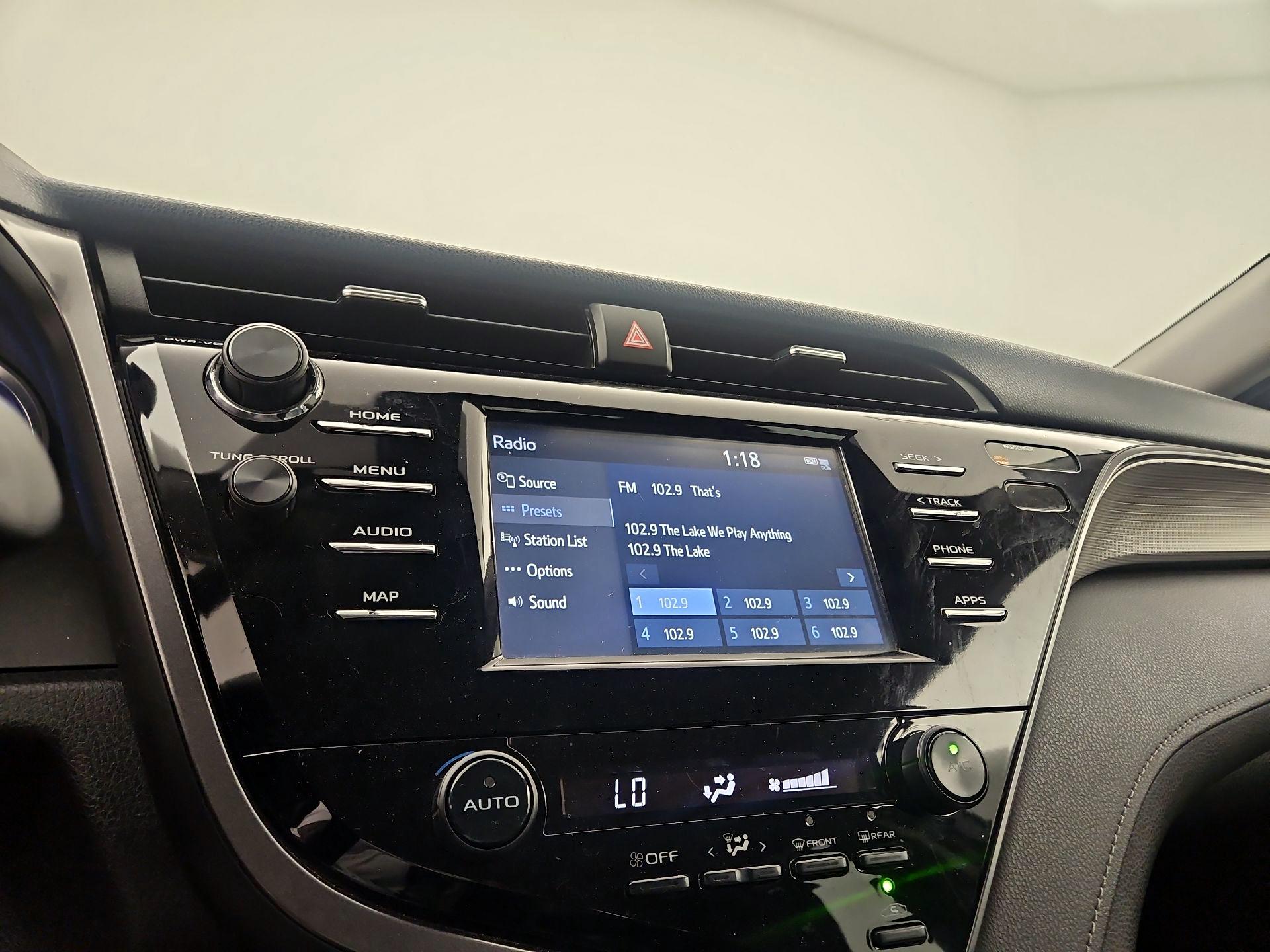 Thumbnail: 2019 Toyota Camry - 15