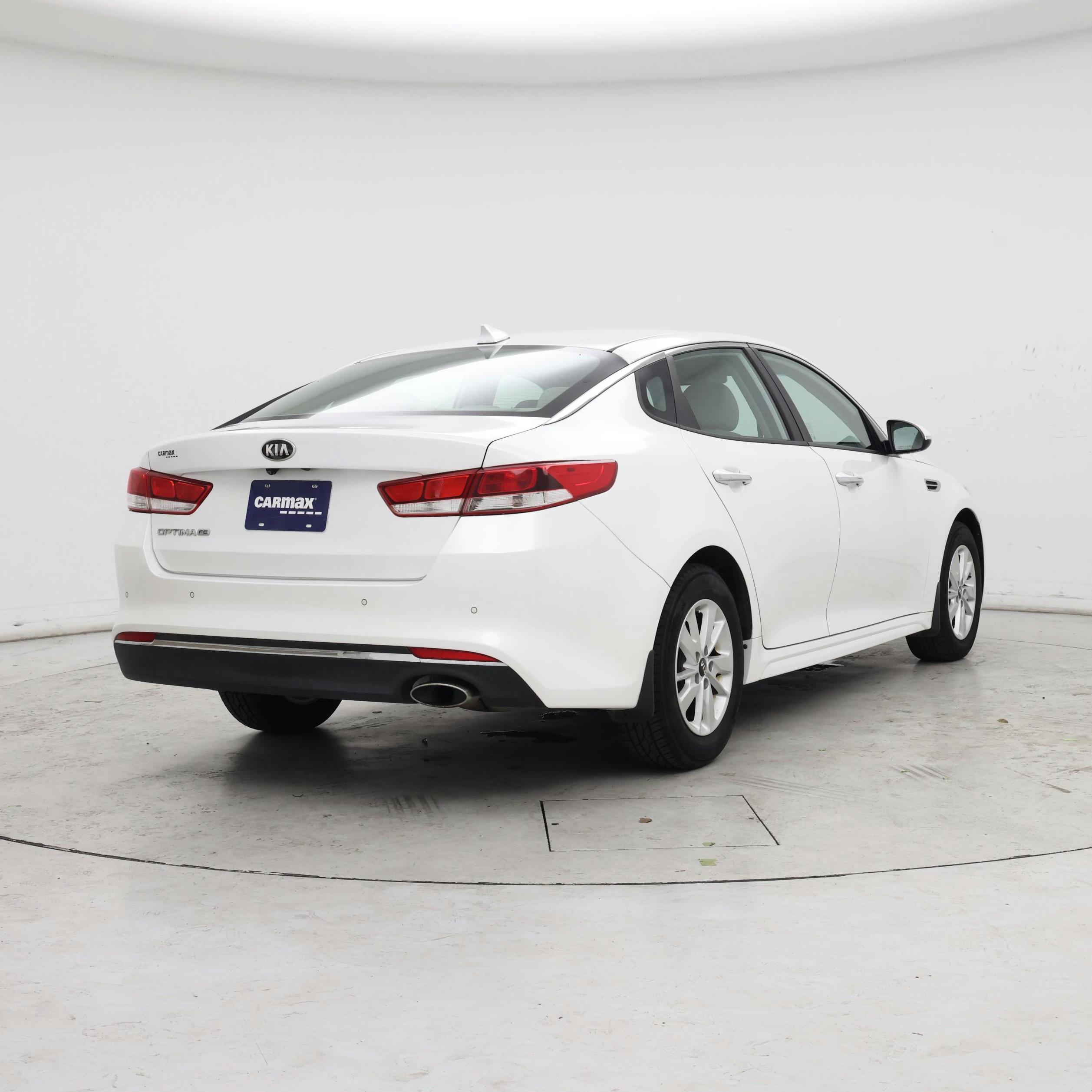 Thumbnail: 2016 Kia Optima - 8