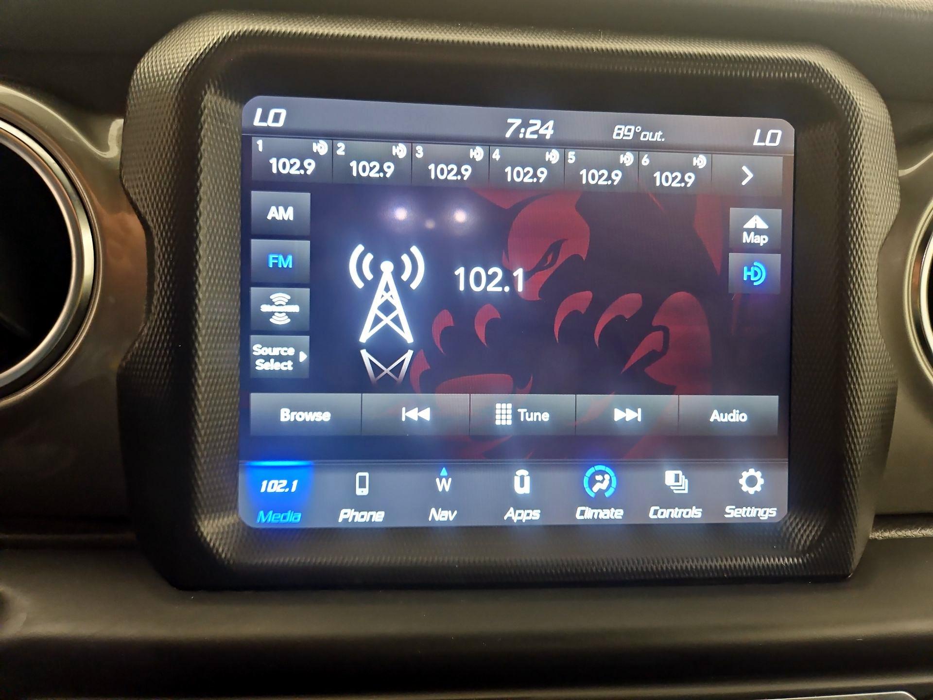Thumbnail: 2022 Jeep Wrangler - 16