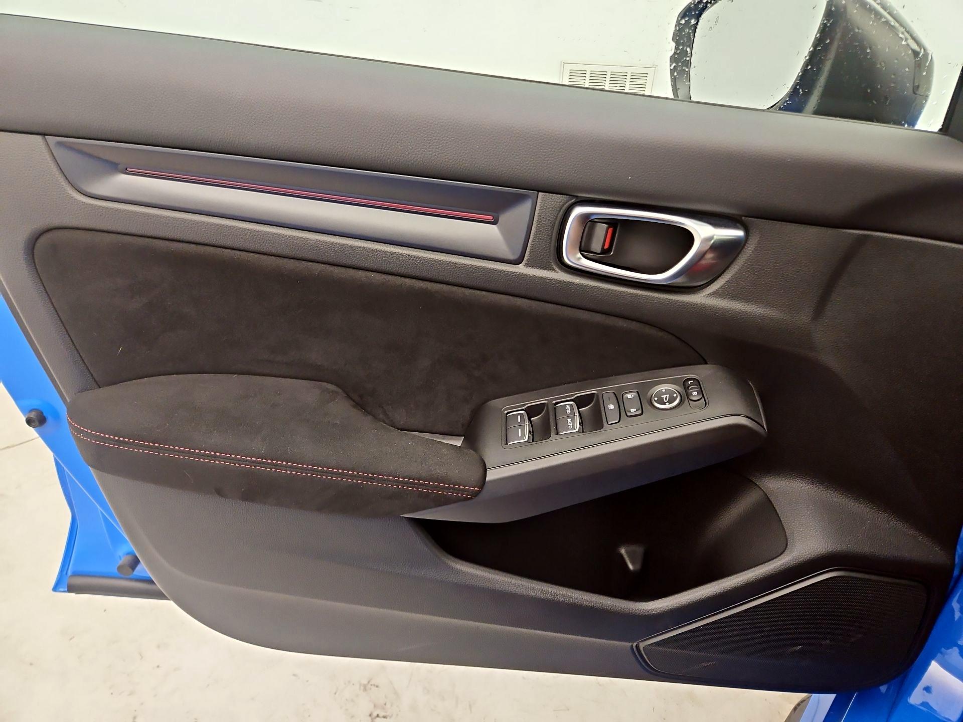 Thumbnail: 2024 Honda Civic - 12