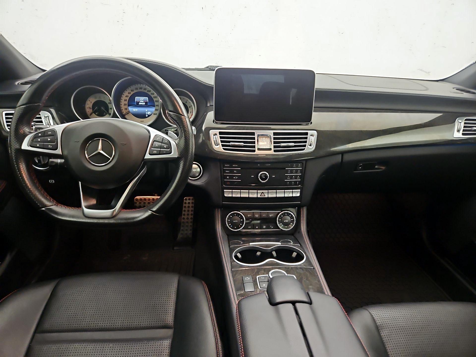 Thumbnail: 2016 Mercedes-Benz CLS - 9