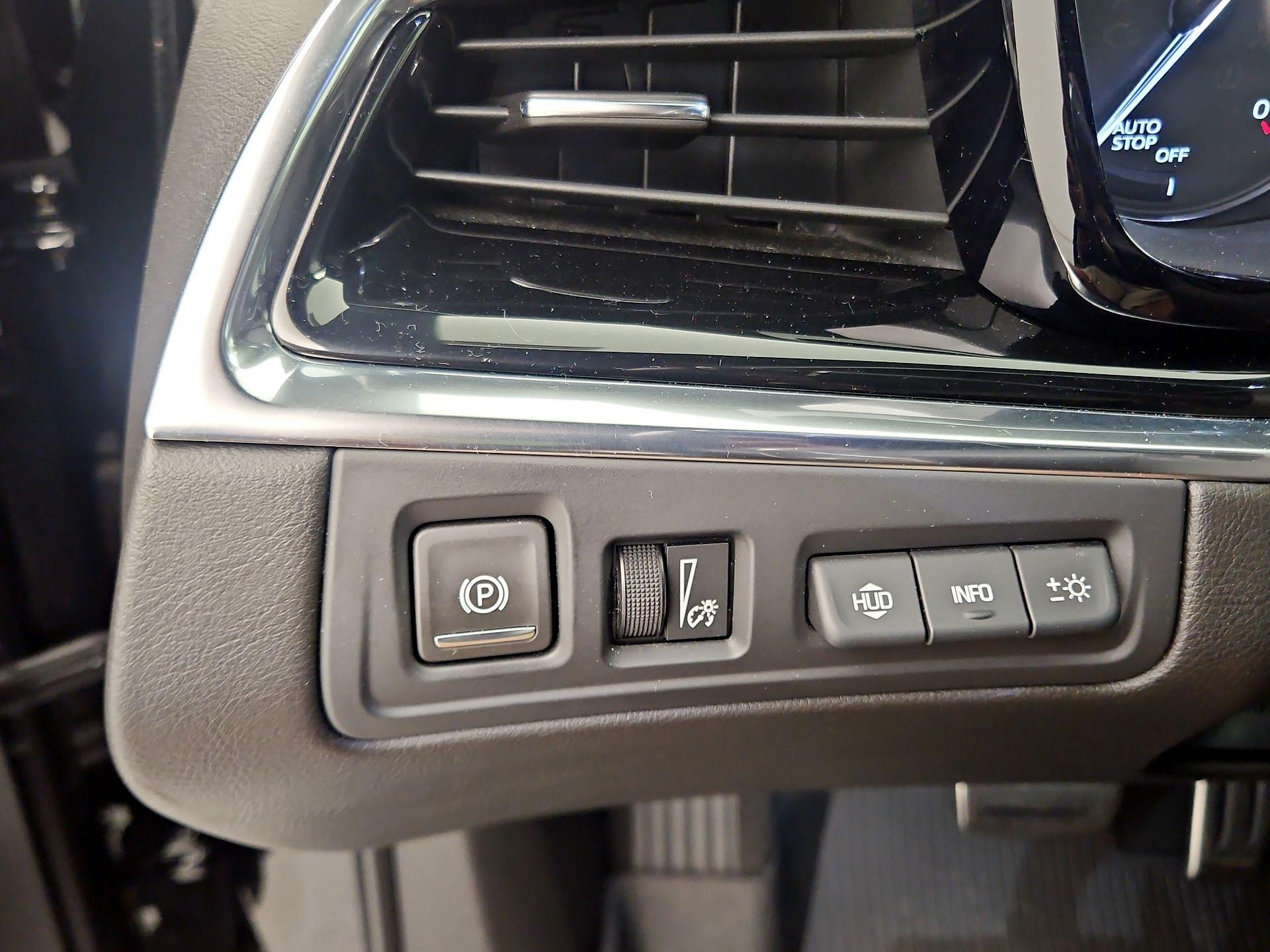 Thumbnail: 2021 Cadillac XT6 - 13