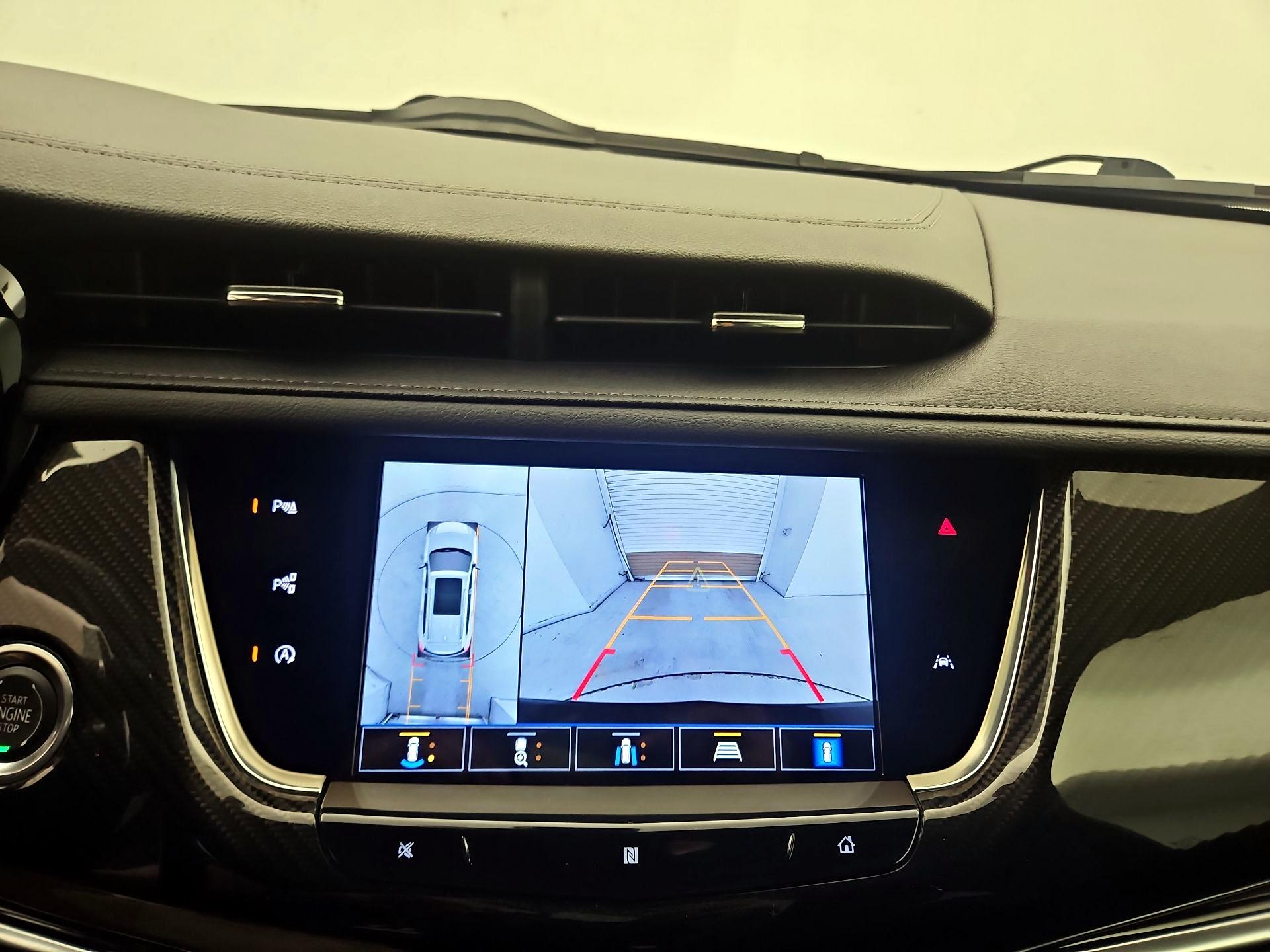Thumbnail: 2021 Cadillac XT6 - 15