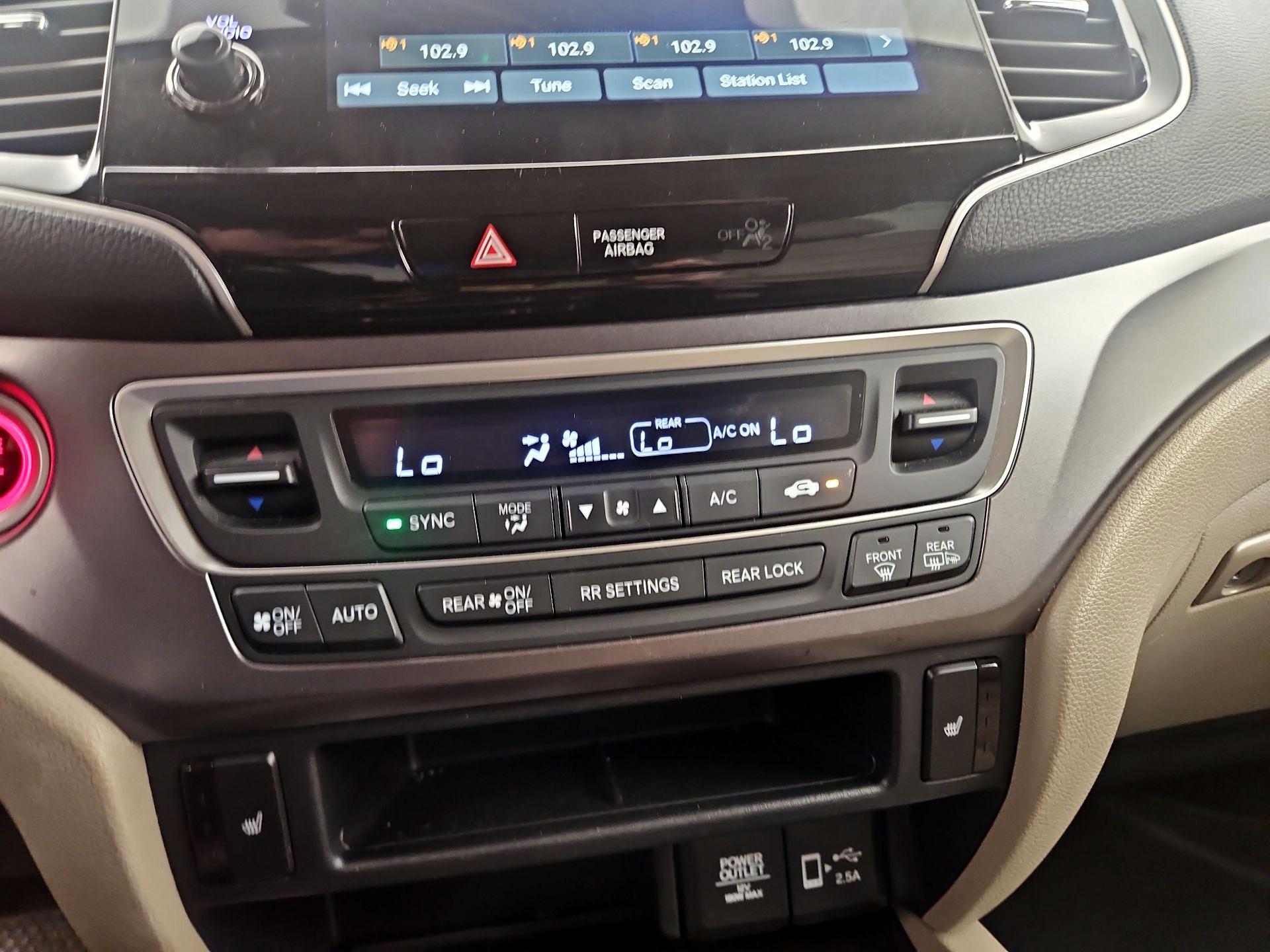 Thumbnail: 2020 Honda Pilot - 17