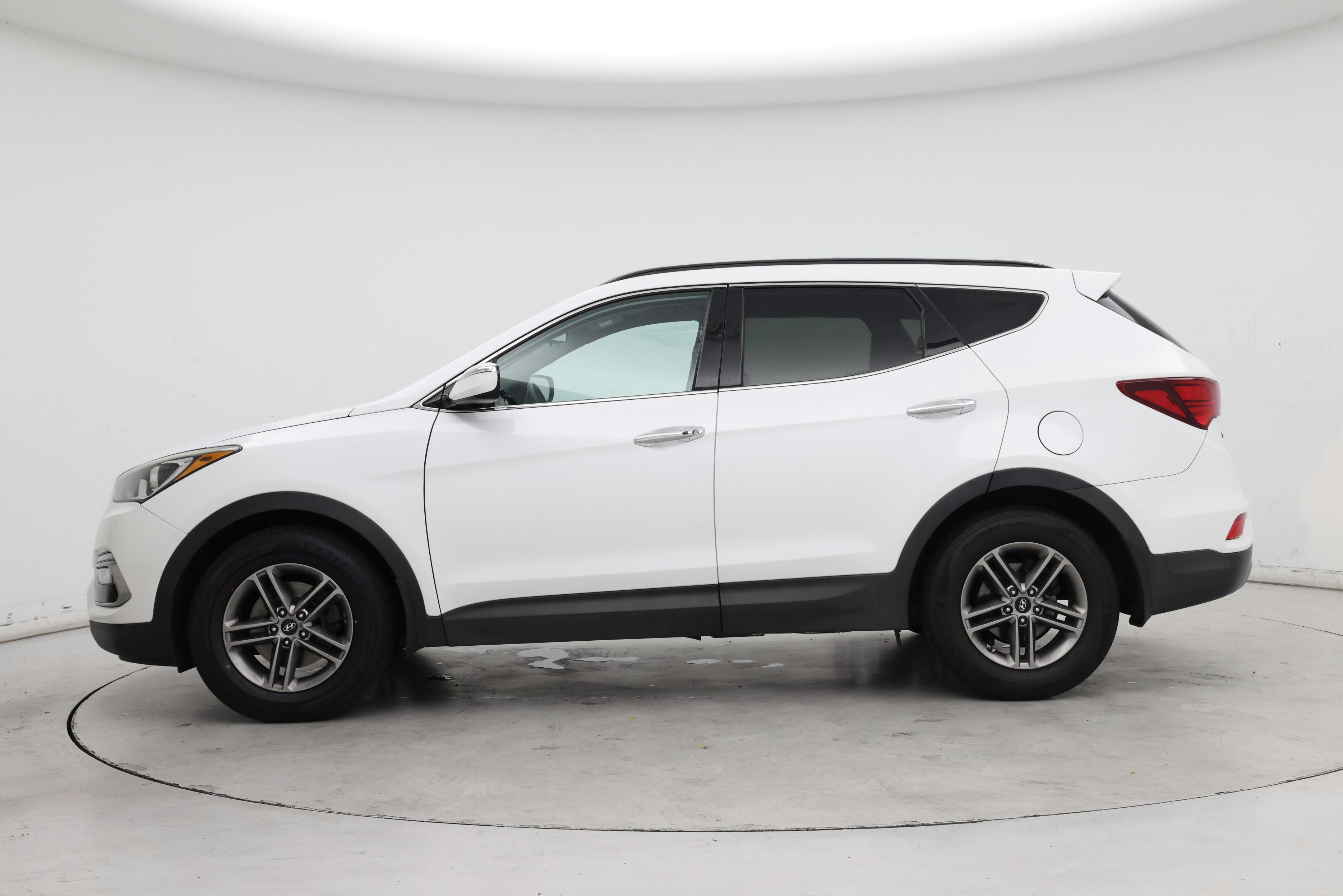 Thumbnail: 2018 Hyundai Santa Fe - 3
