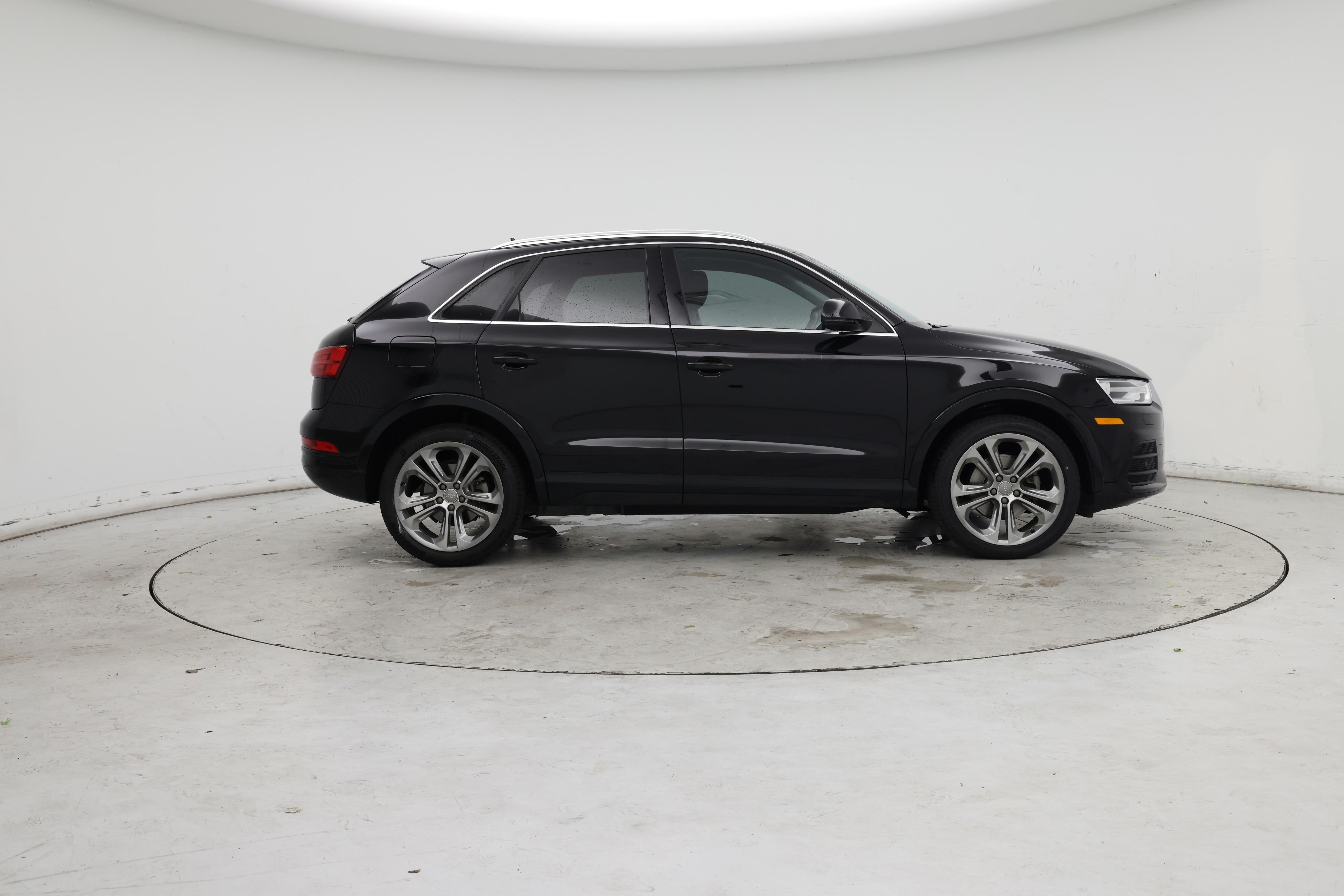 Thumbnail: 2016 Audi Q3 - 7
