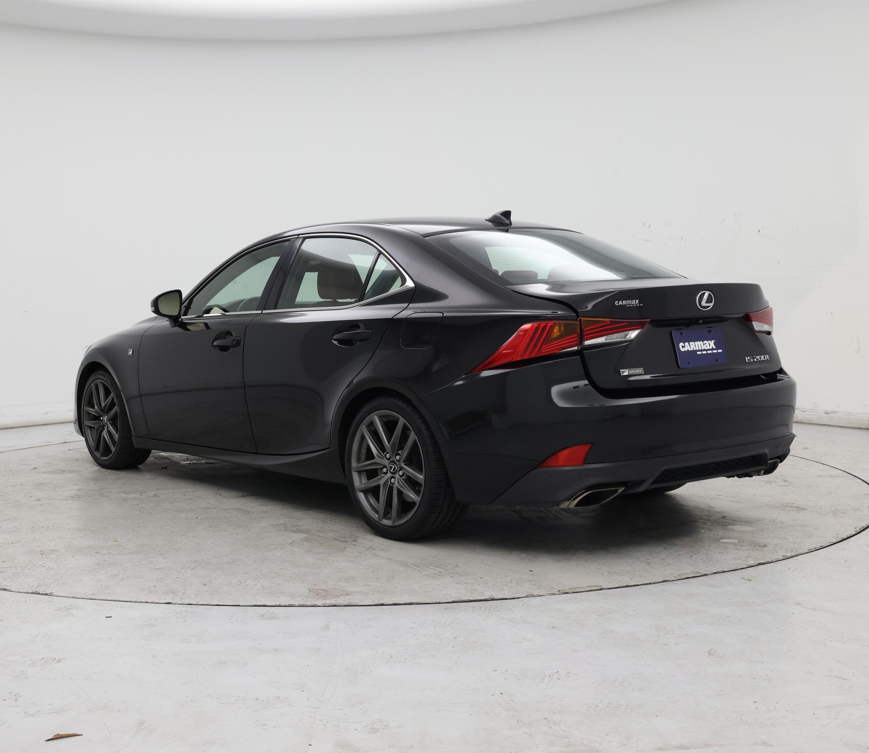 Thumbnail: 2017 Lexus IS - 2