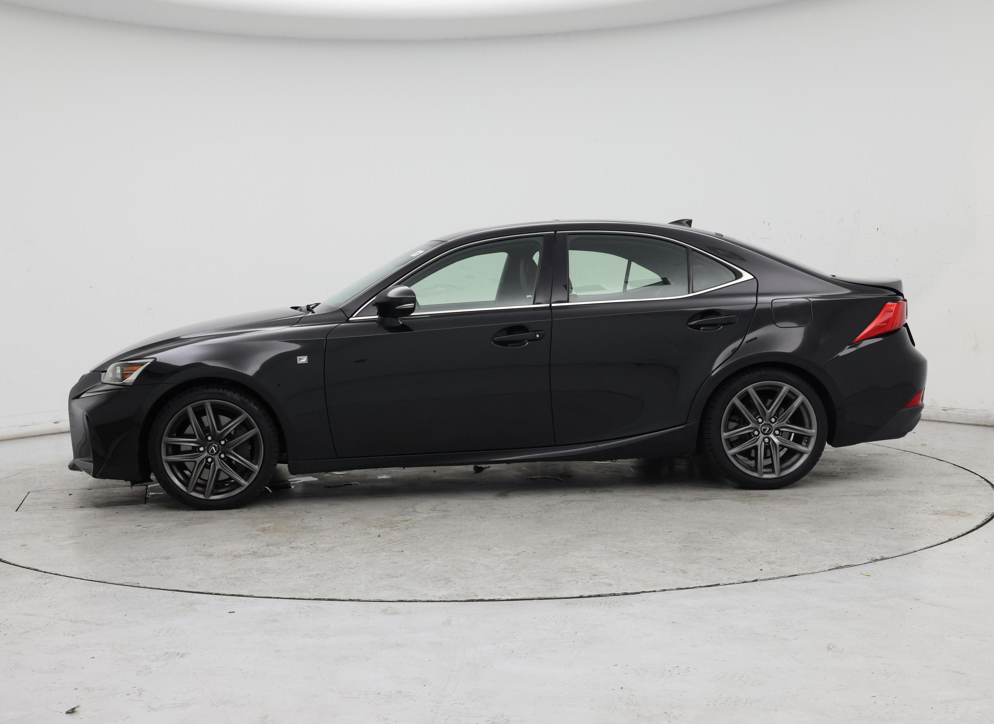 Thumbnail: 2017 Lexus IS - 3