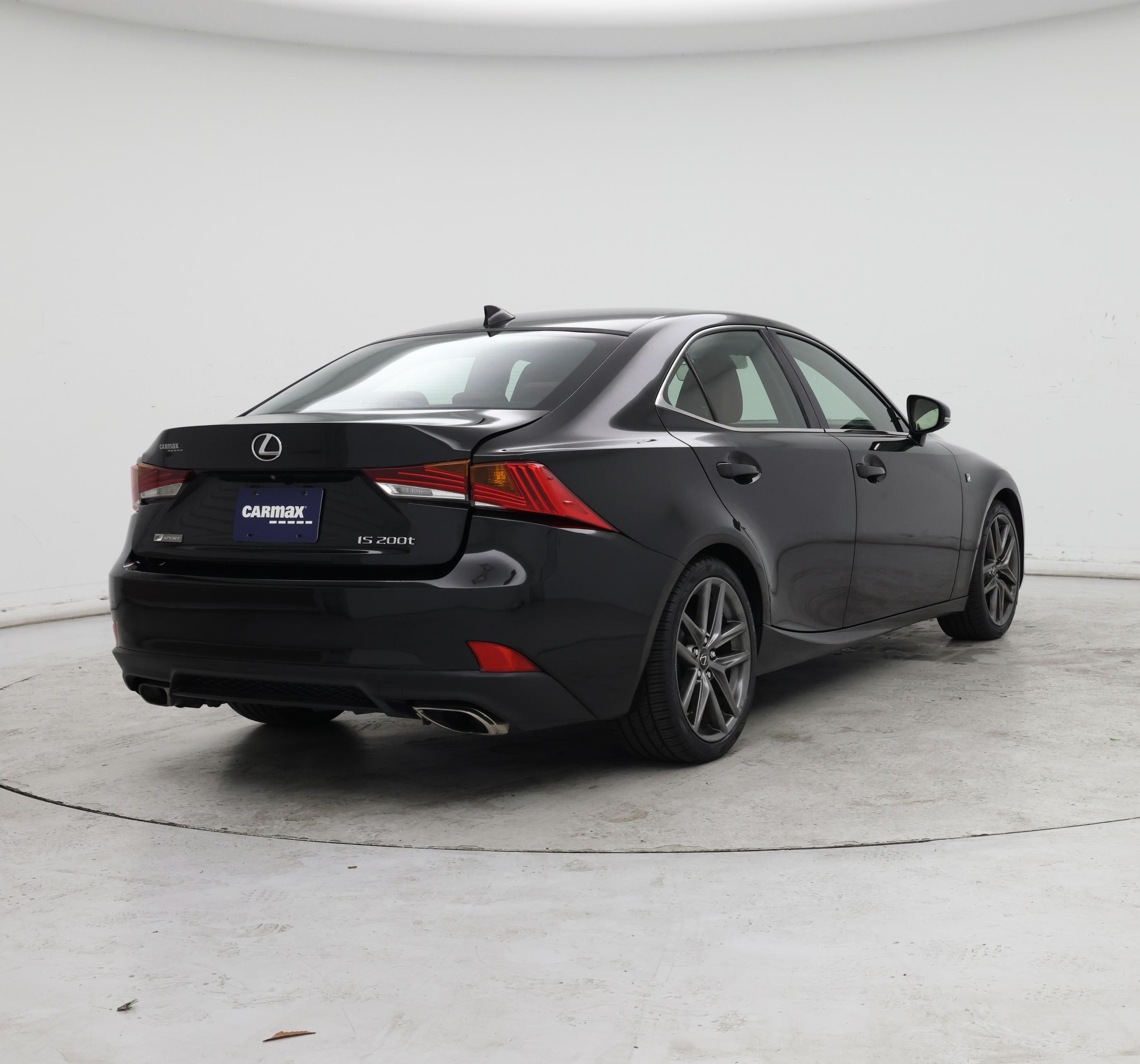 Thumbnail: 2017 Lexus IS - 8